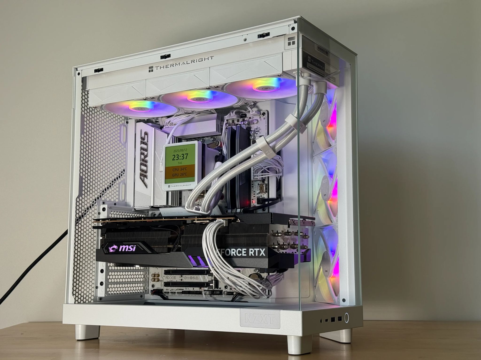 RTX 4090 Ryzen 7 9800X3D Gaming PC