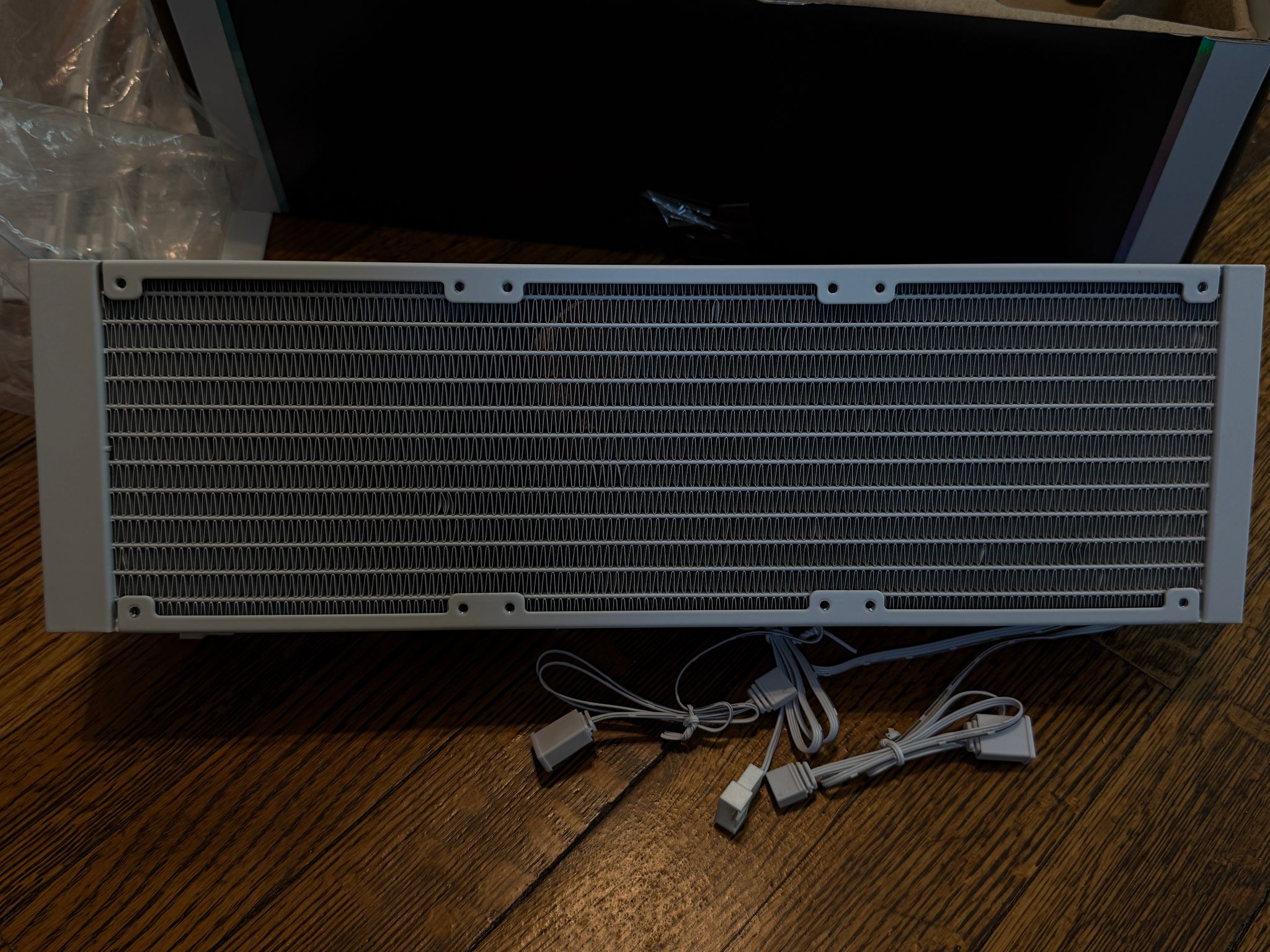 Open Box: Thermalright Frozen Warframe PRO 360 WHITE ARGB