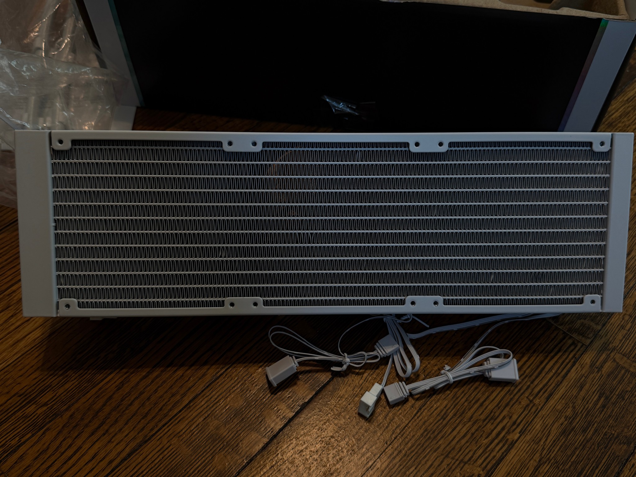 Open Box: Thermalright Frozen Warframe PRO 360 WHITE ARGB
