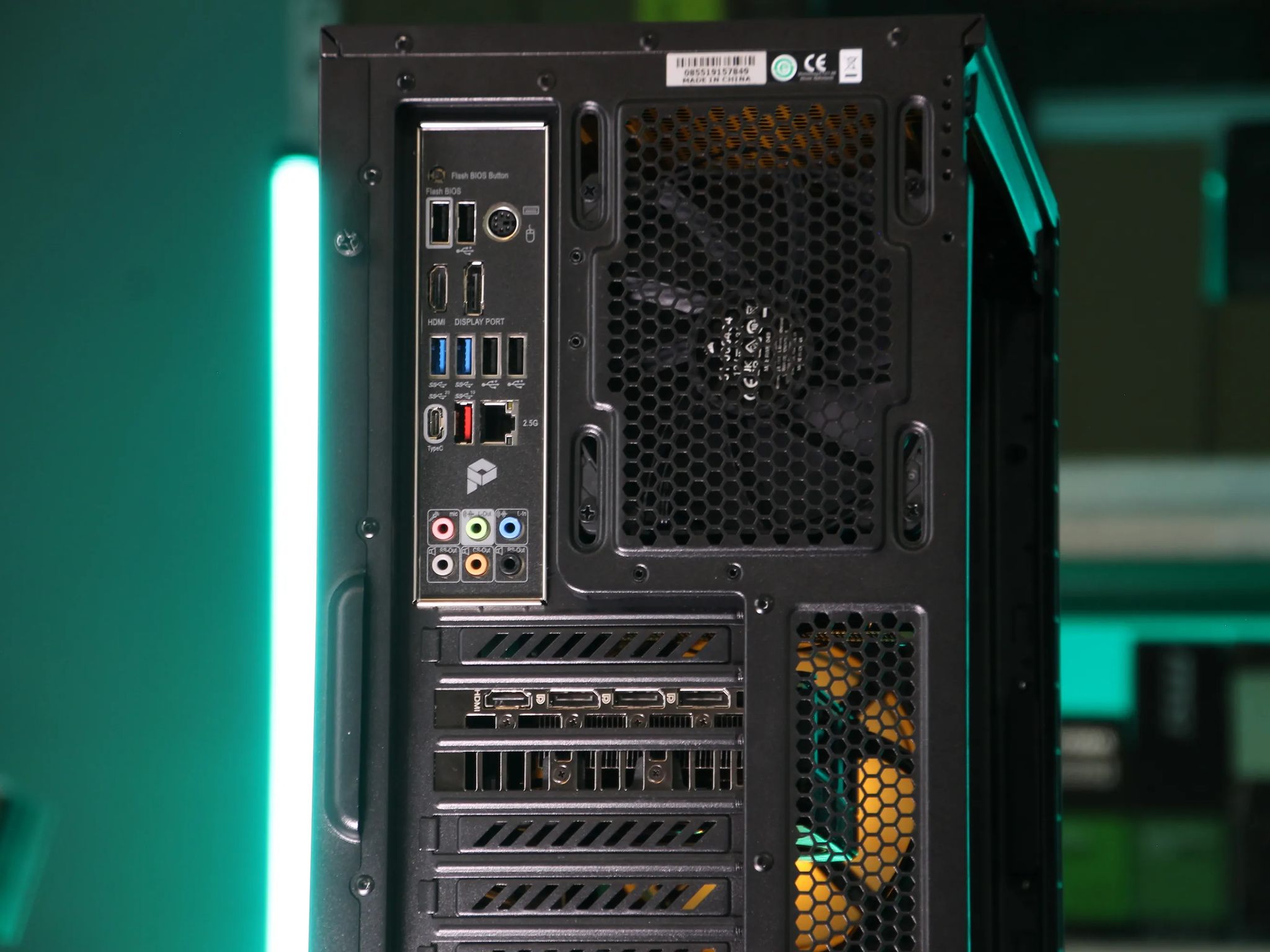 𝙐𝙈𝘽𝙍𝘼 // Core i5-12400F, RTX 4060 Ti // SLEEK Mid-Range Gaming PC