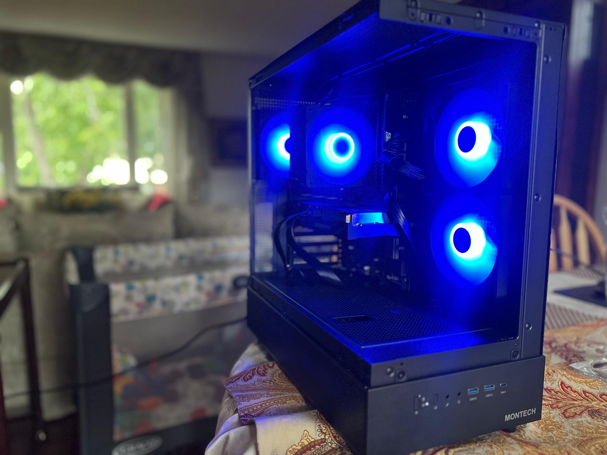 Intel i7 9700K RTX 3060 TI | 32GB RAM  |1TB NVMe SSD Win10 PRO