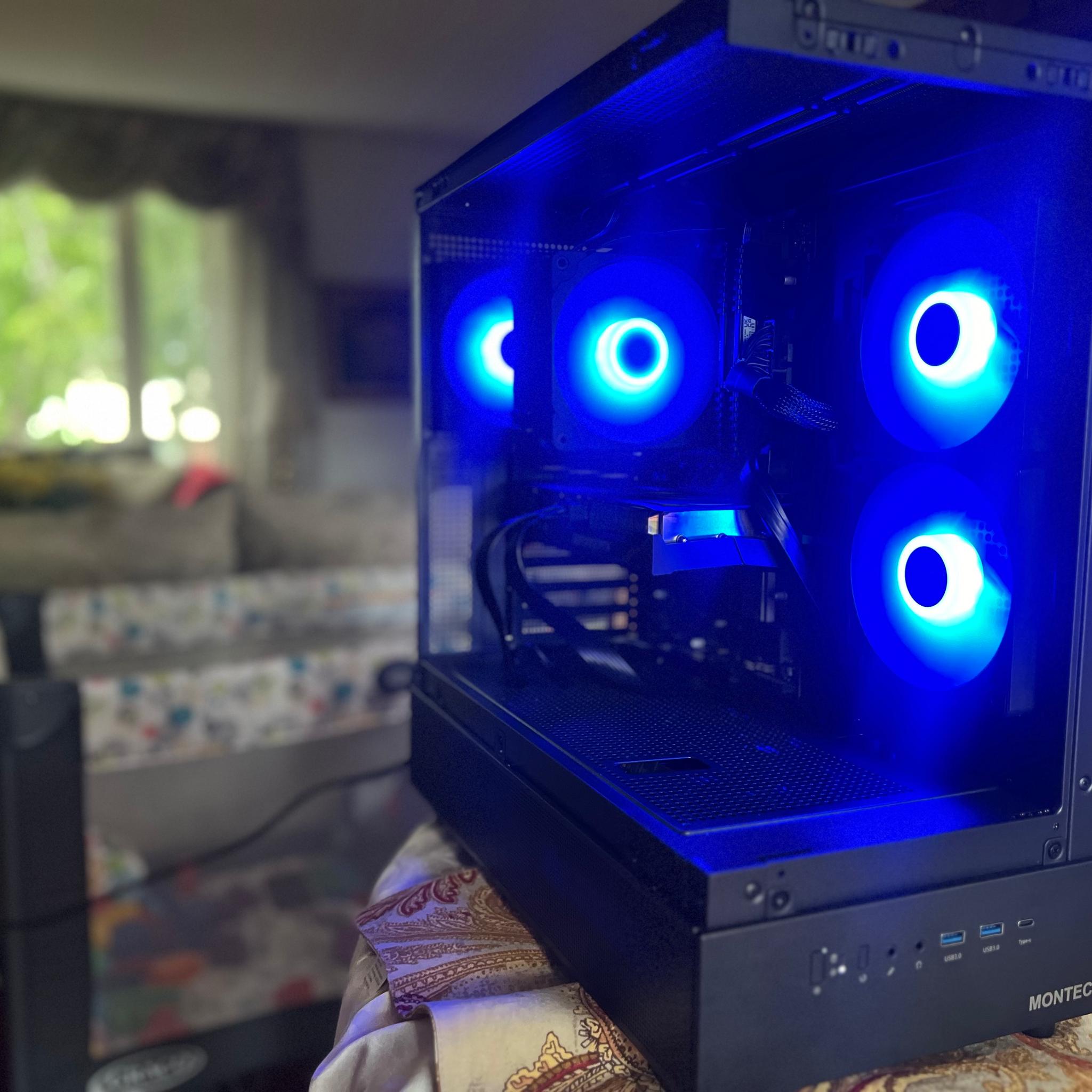 Intel i7 9700K RTX 3060 TI | 32GB RAM  |1TB NVMe SSD Win10 PRO
