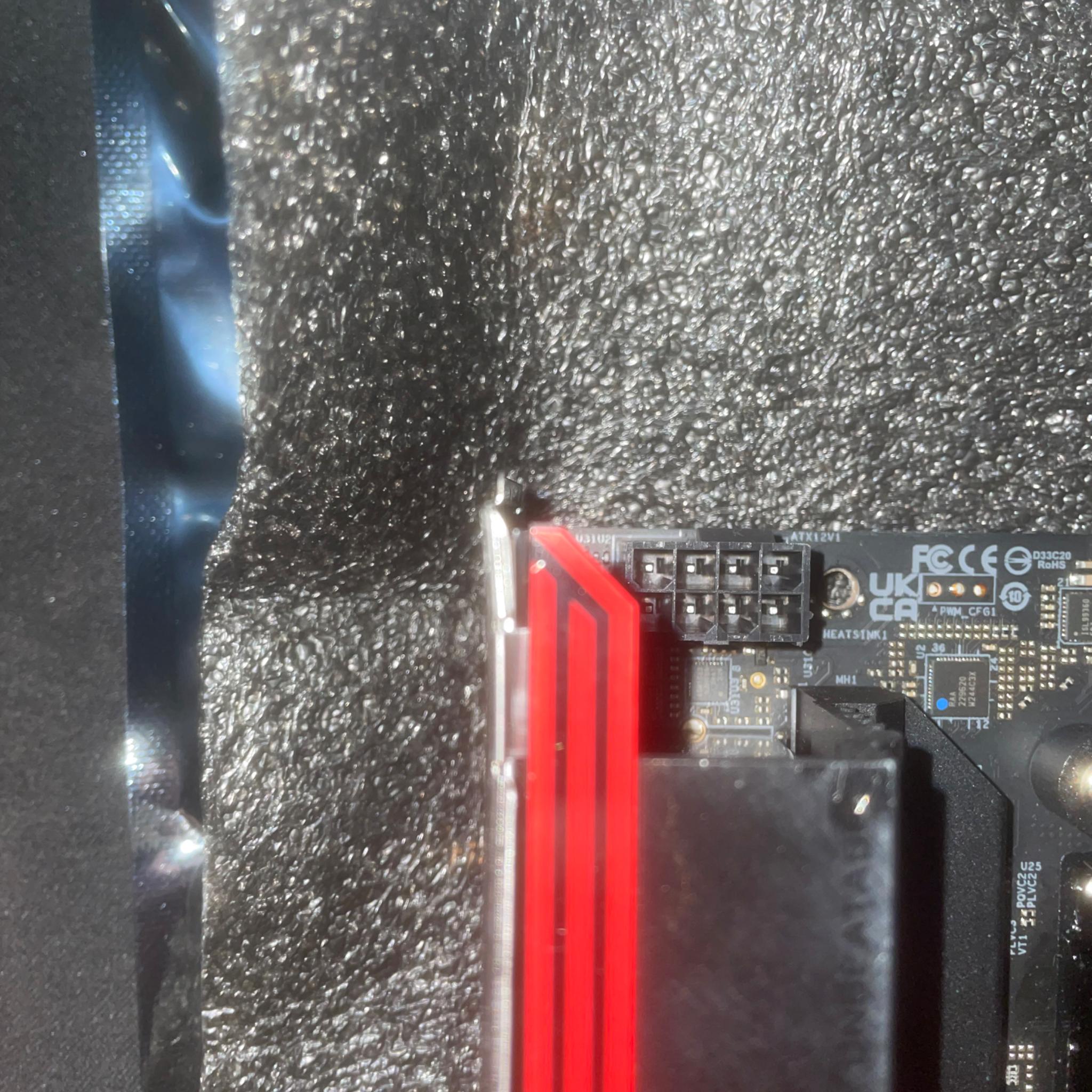 ASrock PG B650E ITX + 7600X3D