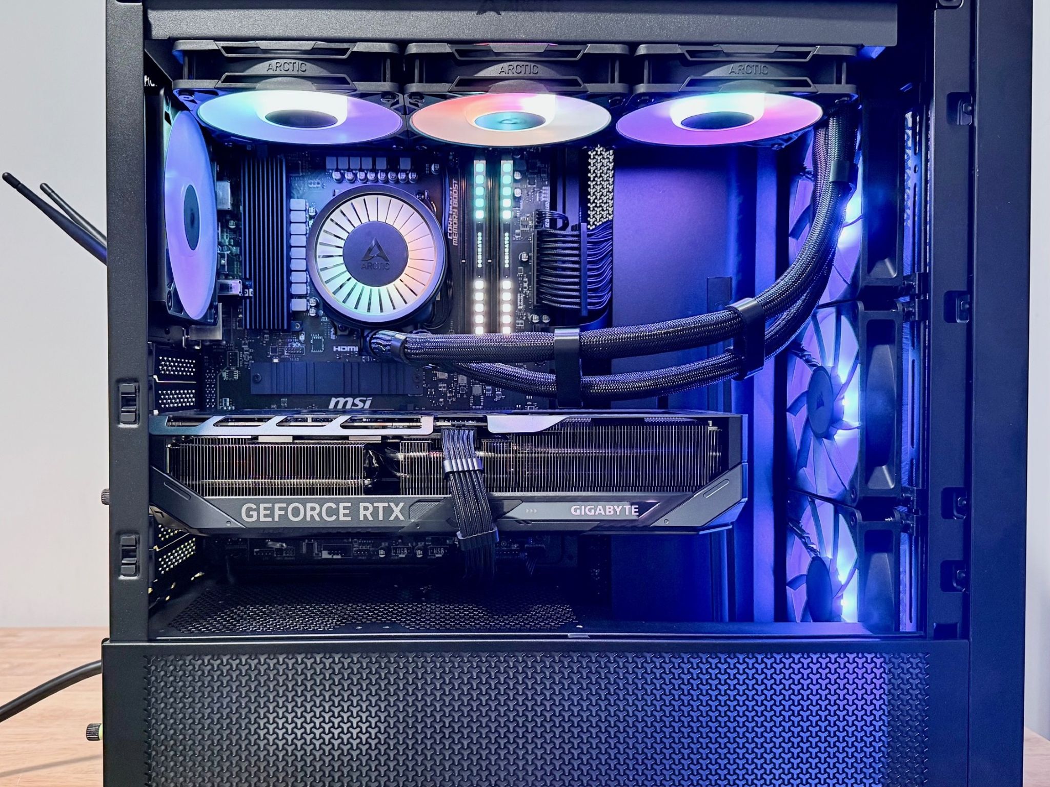 Dominator RTX 5070TI 16GB