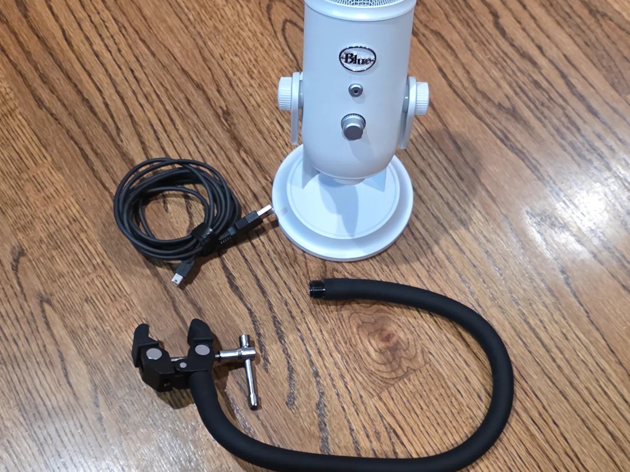 Logitech - Blue Yeti Professional - White Mist
