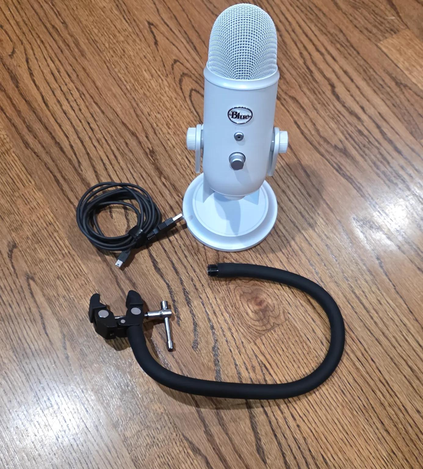 Logitech - Blue Yeti Professional - White Mist