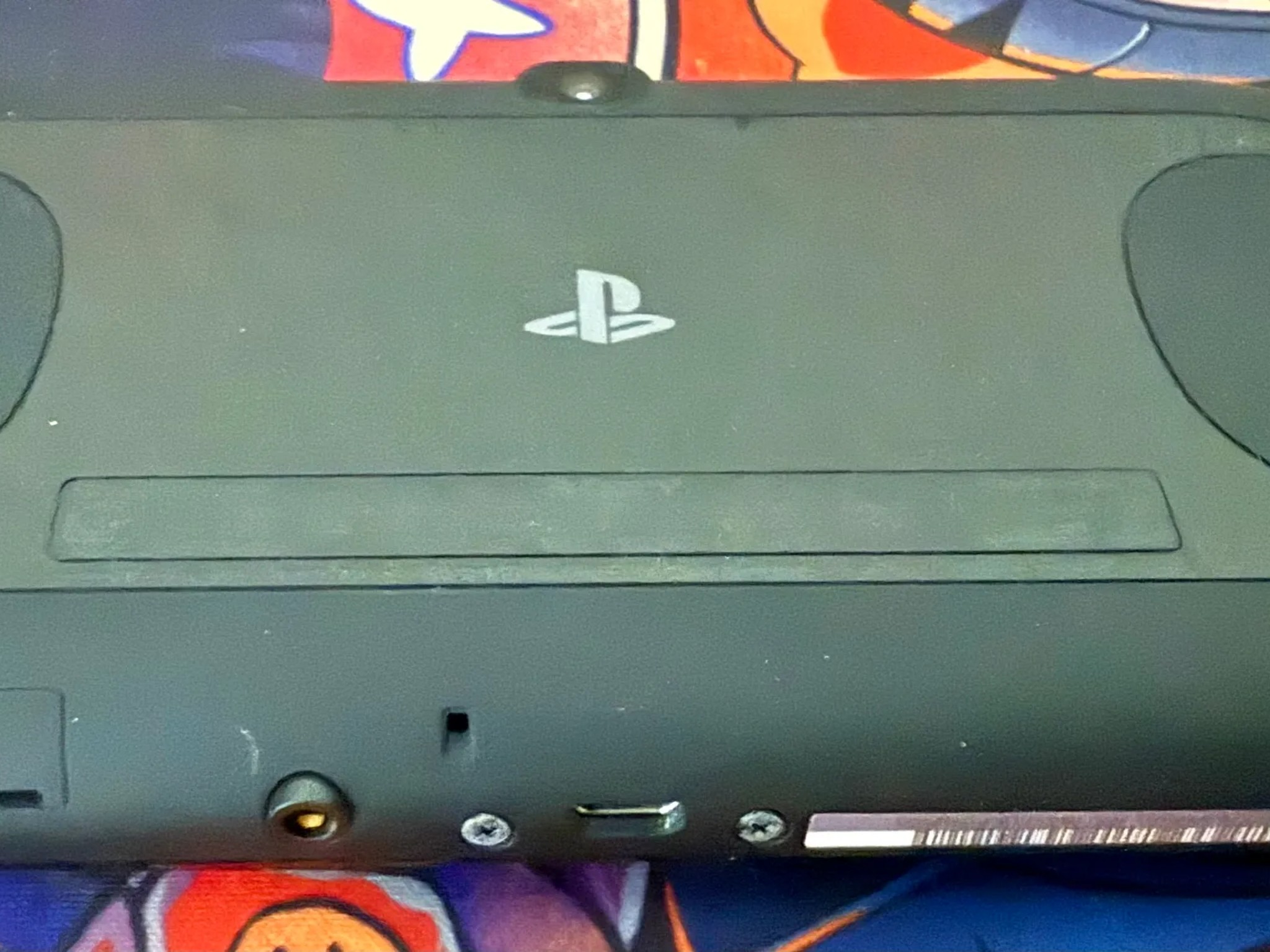 PSVita + 5 PSVita Games Console Black JP Ver.(PCH-2000ZA11)