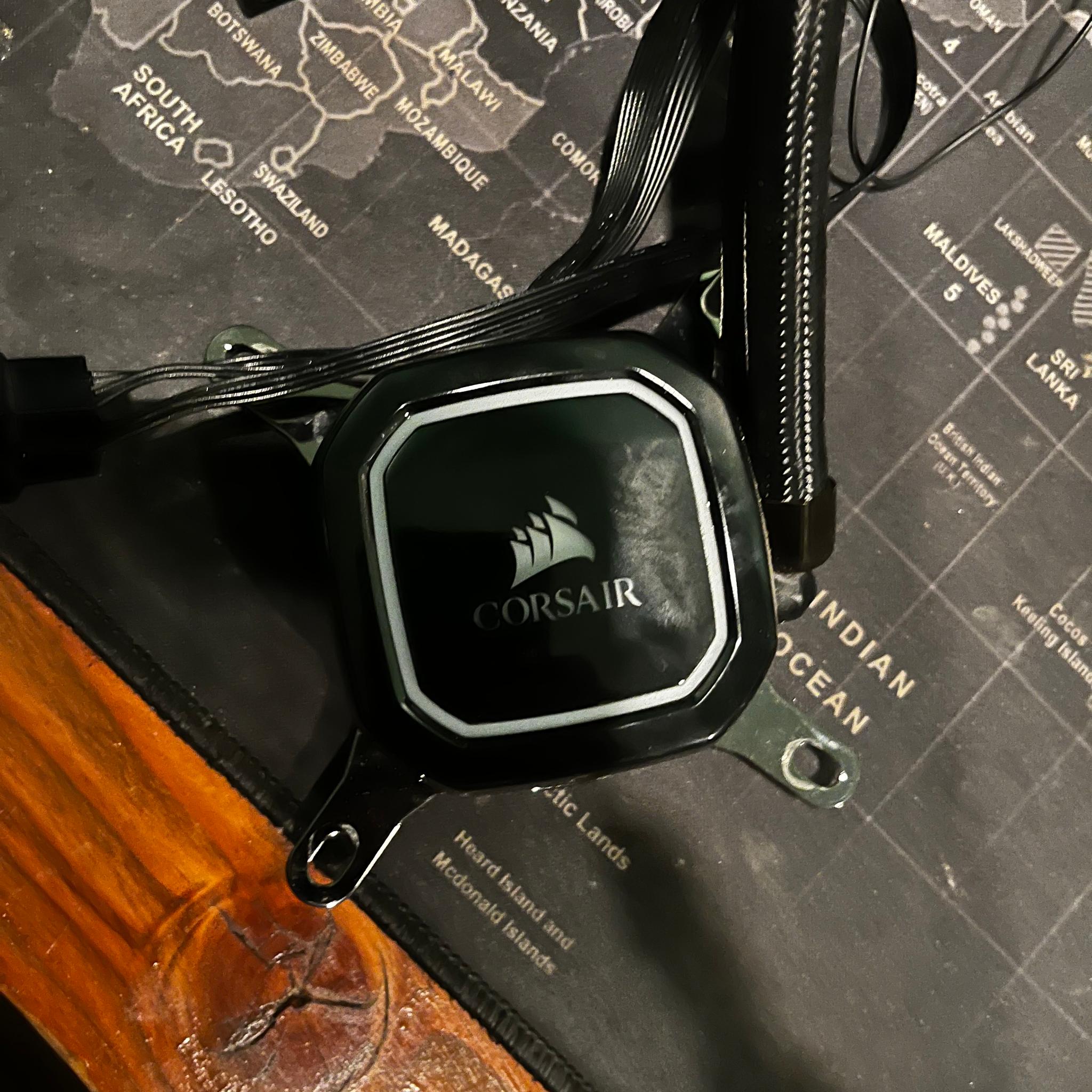 Corsair 240mm AIO RGB