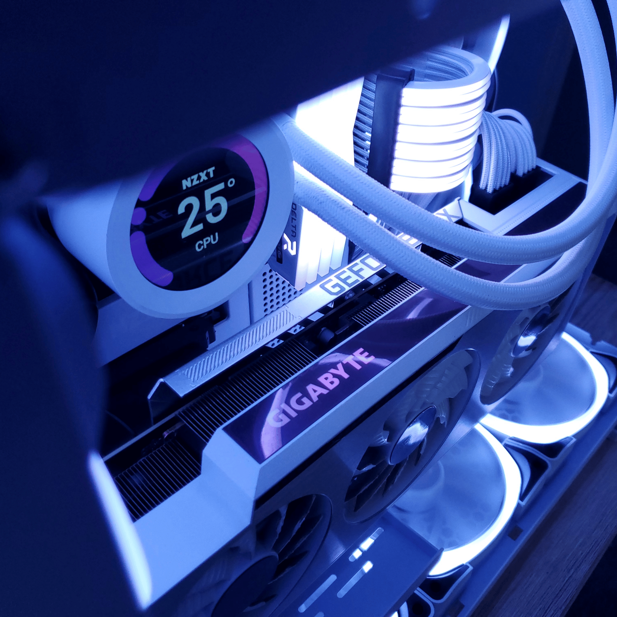 chisato | RTX 3080 - I7 12700k Gaming and Streaming PC