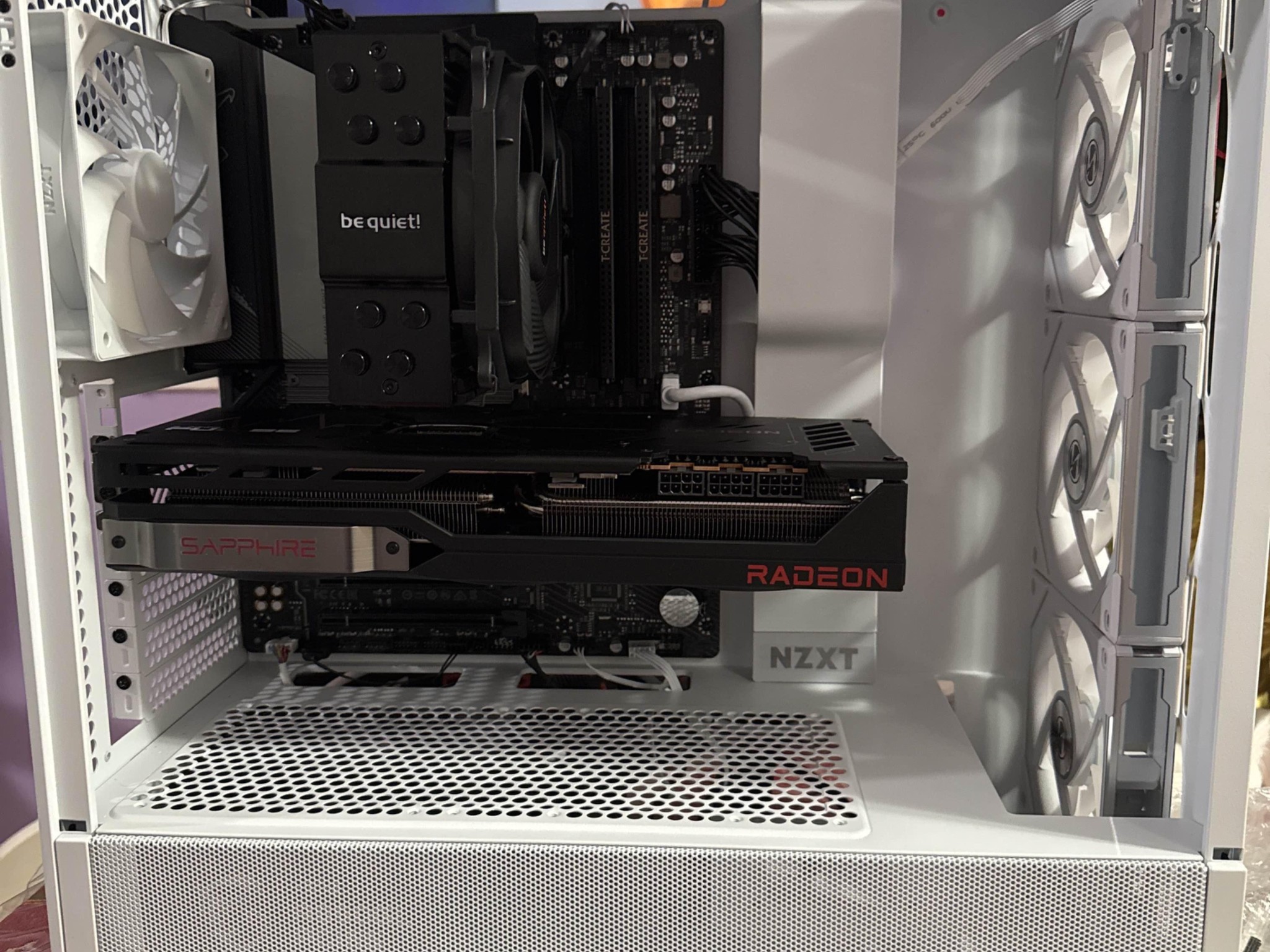 Radeon RX7900XTX + Ryzen 7 7800X3D, 32 GB DDR5 Ram, 1 TB Storage