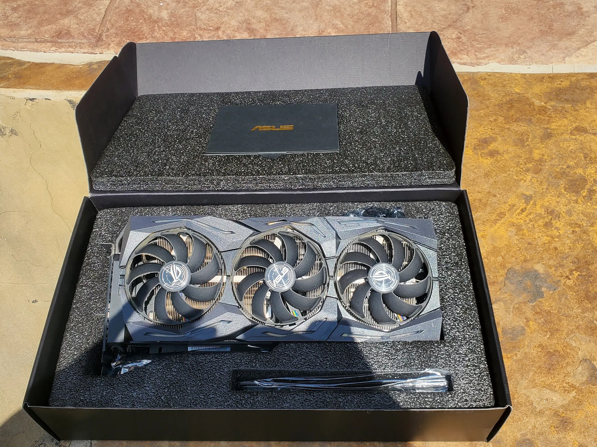 Asus Strix RTX 2080 TI OC 11GB