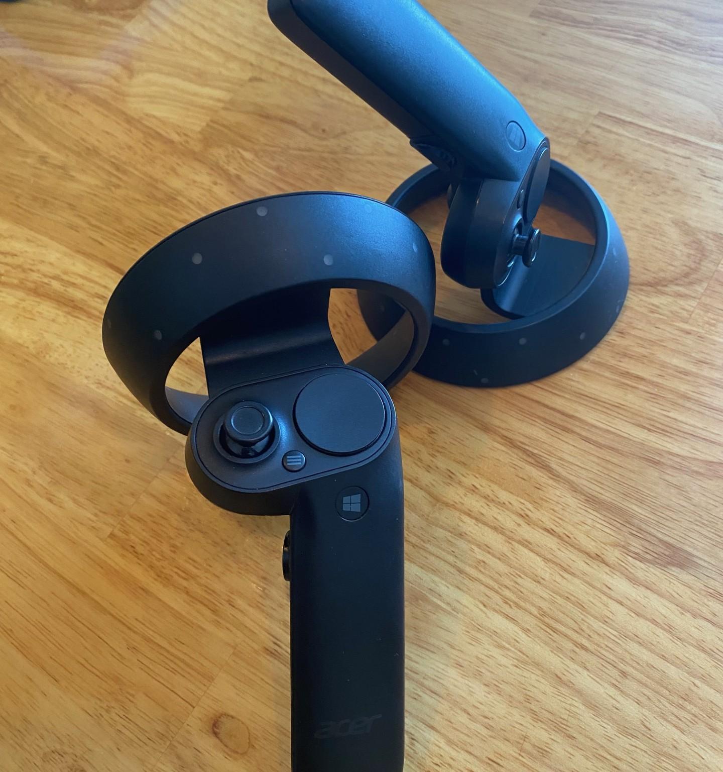 Acer Windows Mixed Reality VR Headset - Developer Edition