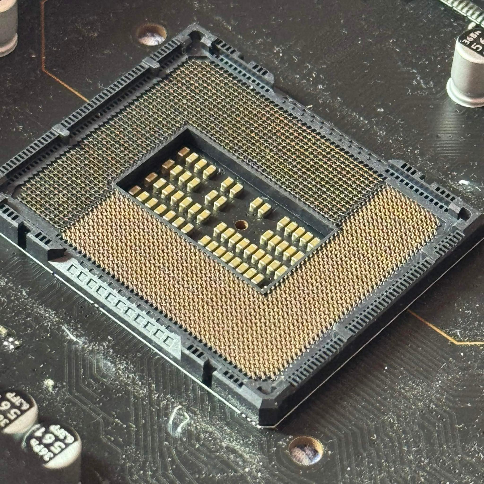 MSI MAG Z790 TOMAHAWK WIFI Motherbaord + Contact Frame