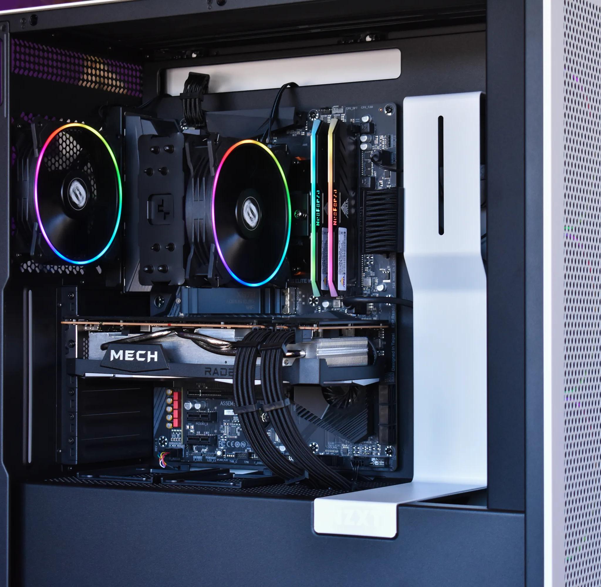 Ryzen 5 5600x / RX 6700XT Mid Range Gaming PC