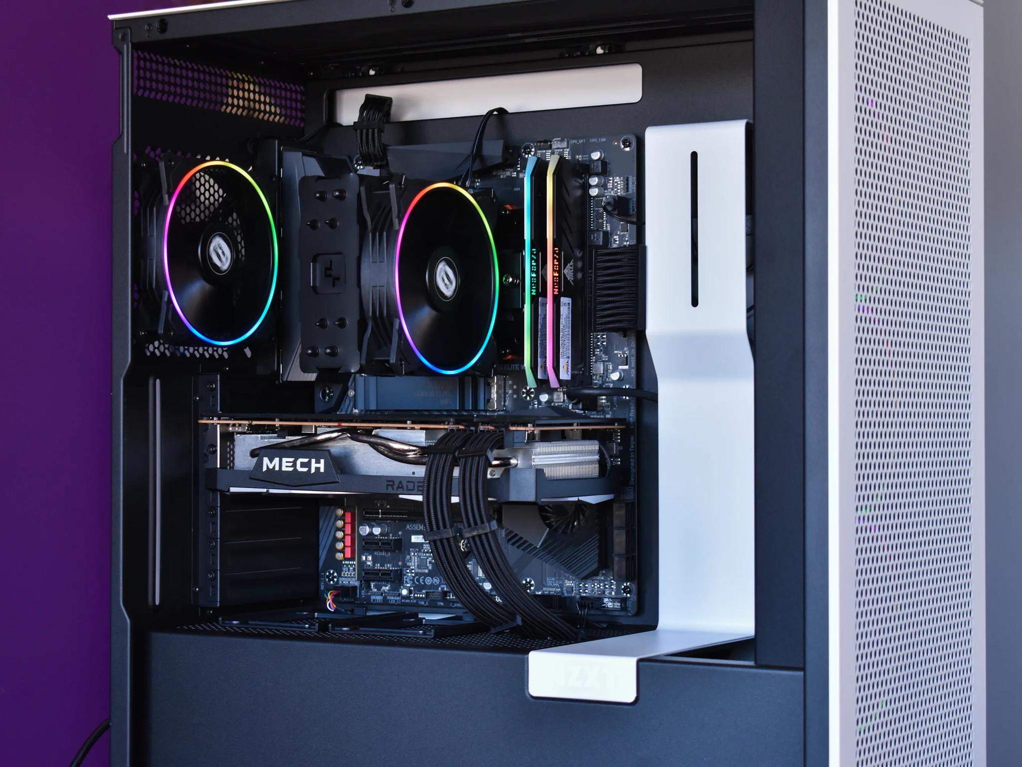 Ryzen 5 5600x / RX 6700XT Mid Range Gaming PC