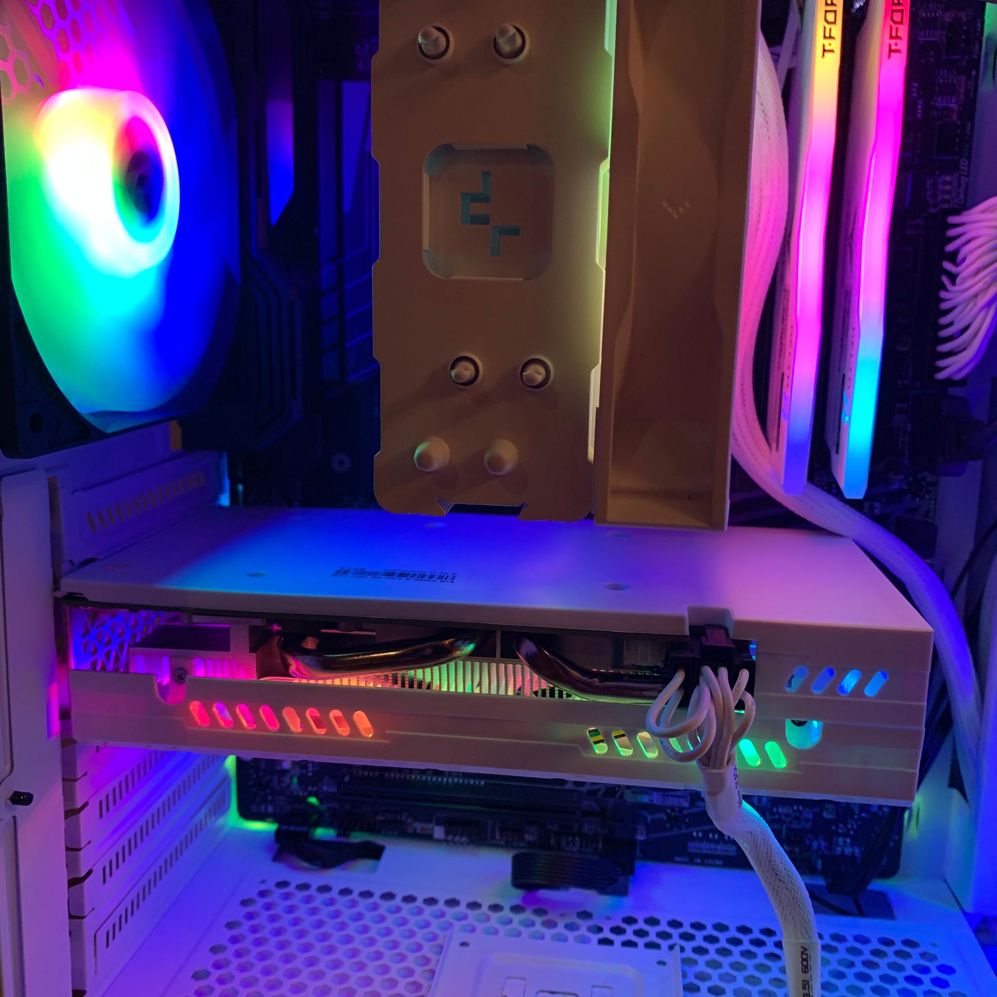 RTX 2060 SUPER 4K VR GAMING/EDITING/STREAMING PC i3-8350K 5Ghz 16GB RAM 500GB SSD WINDOWS WHITE RGB