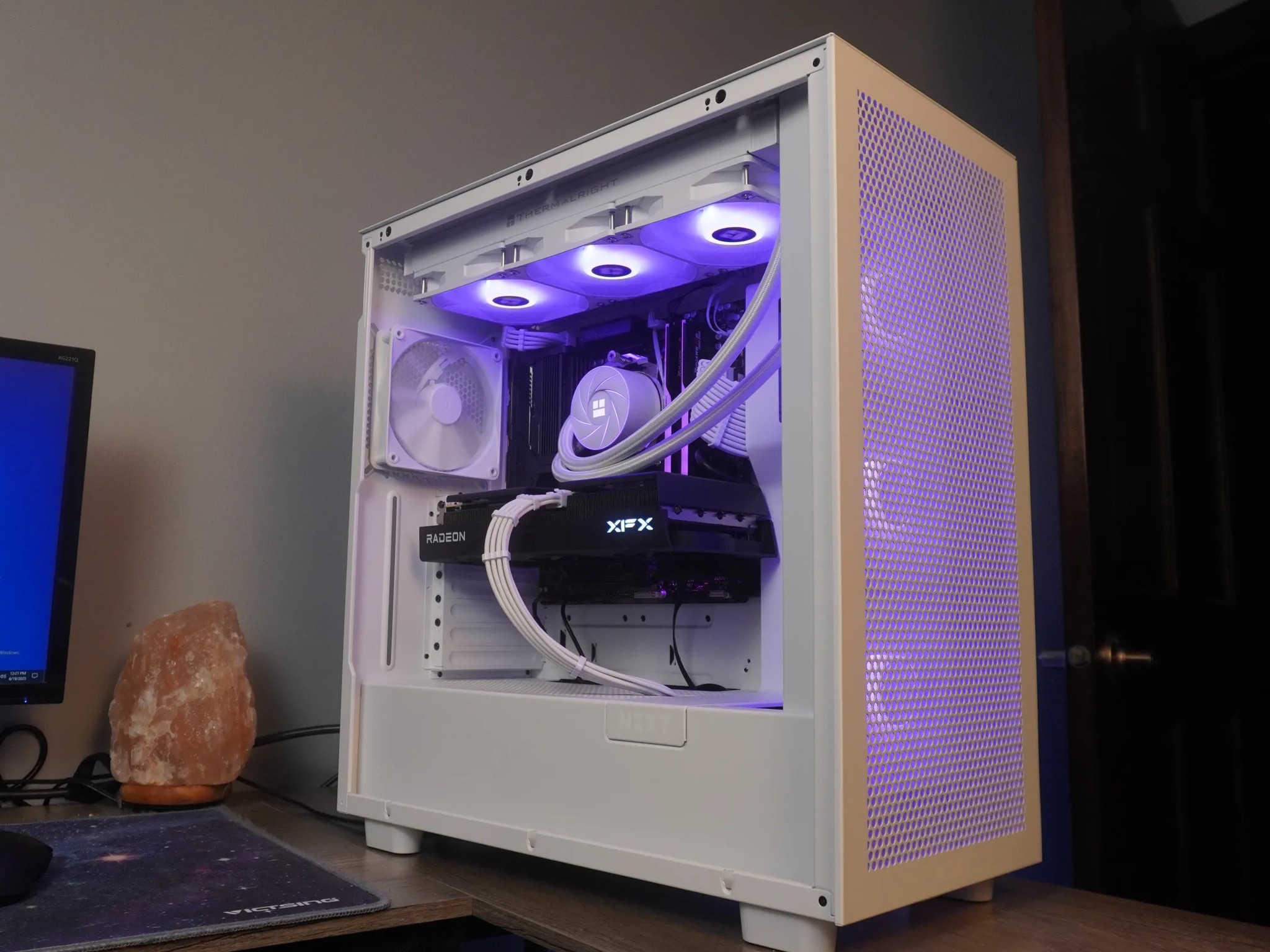 🤍ARCTIC🤍 PRICE TO PERFORMANCE 💪 1440p/1080p MACHINE  🧡RX 9060XT 16GB 🧡 Ryzen 5 9600x | 2TB NVME