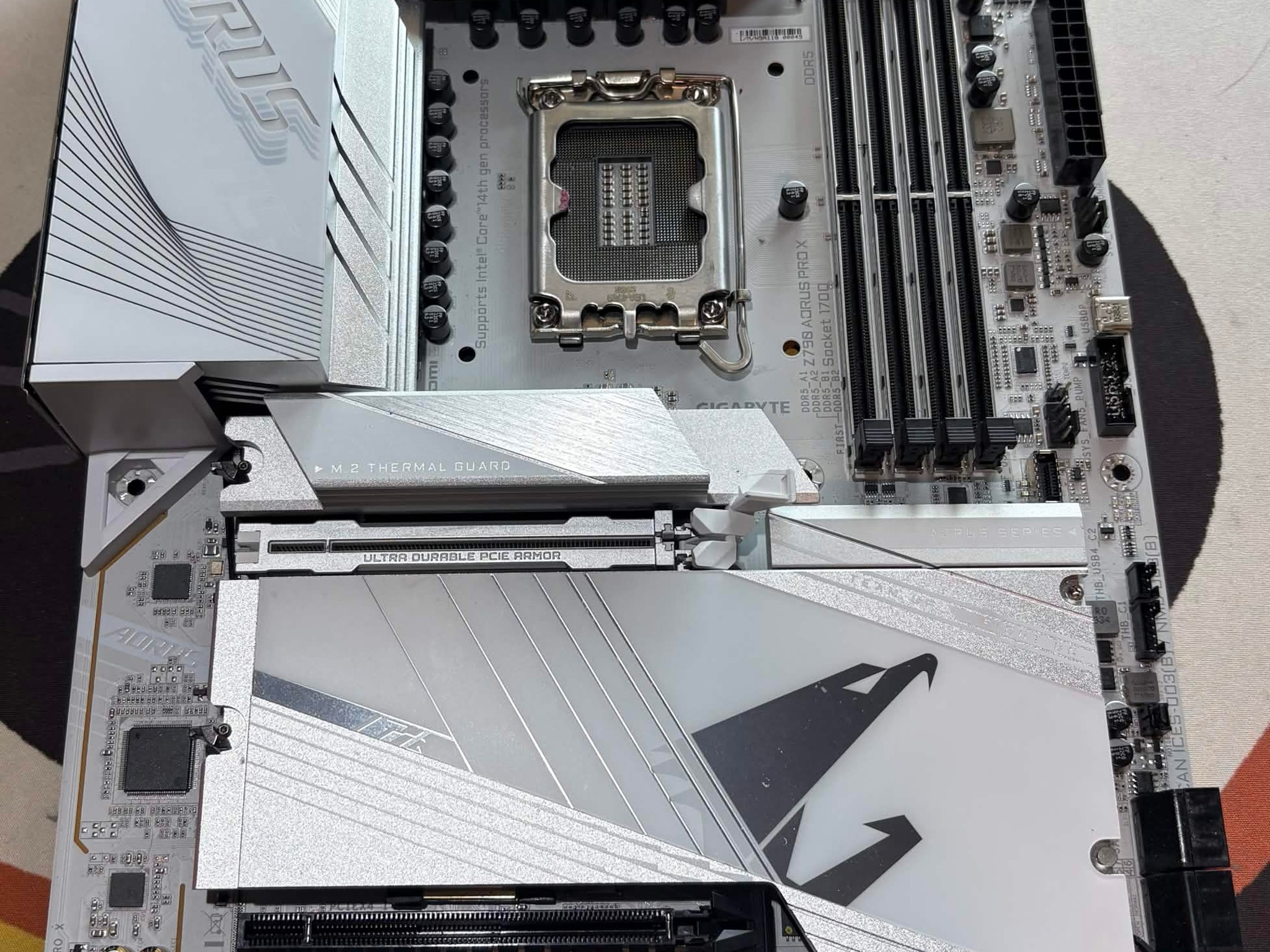Gigabyte Z790 AORUS PRO X