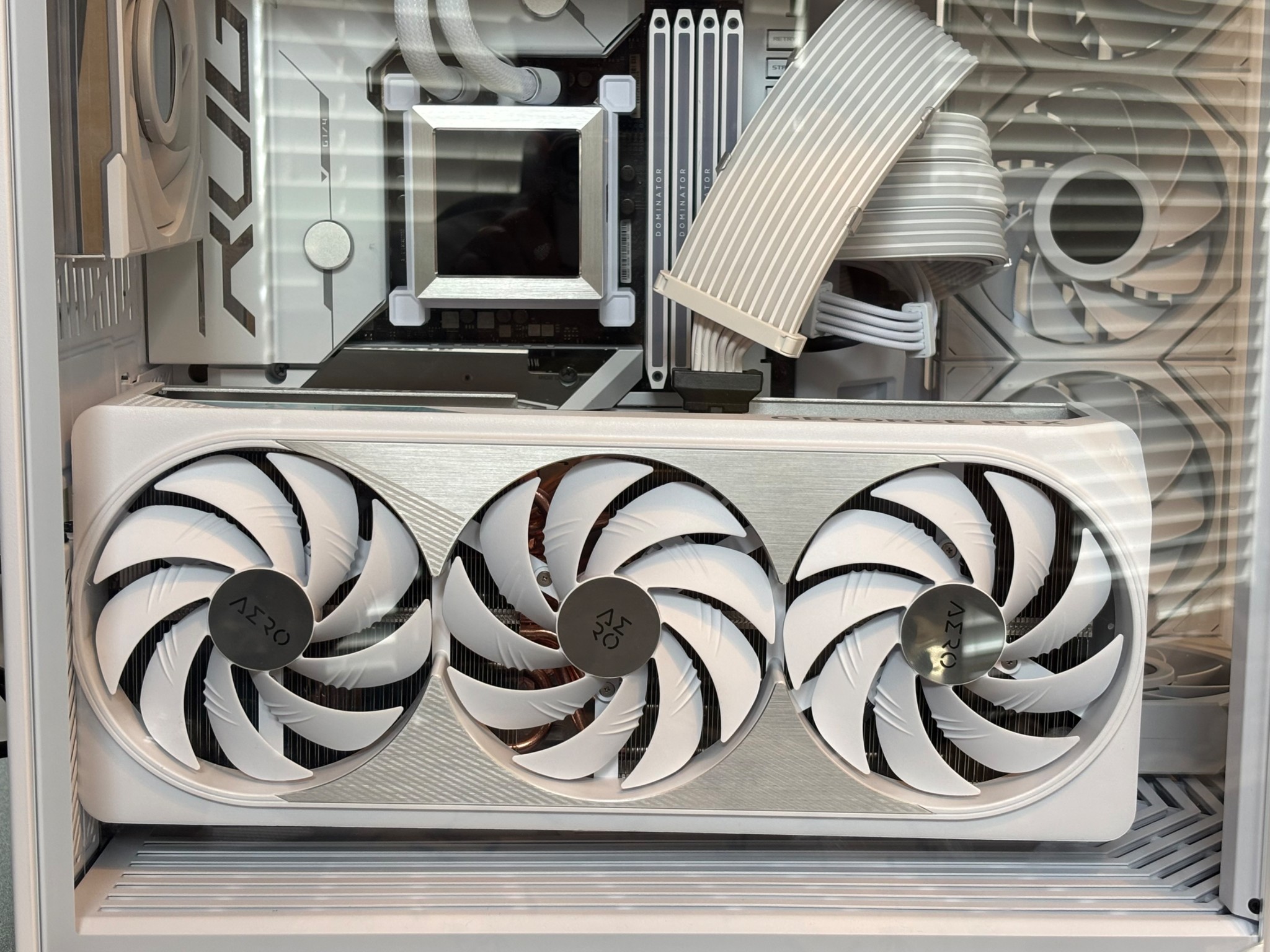4090 Graphic card white