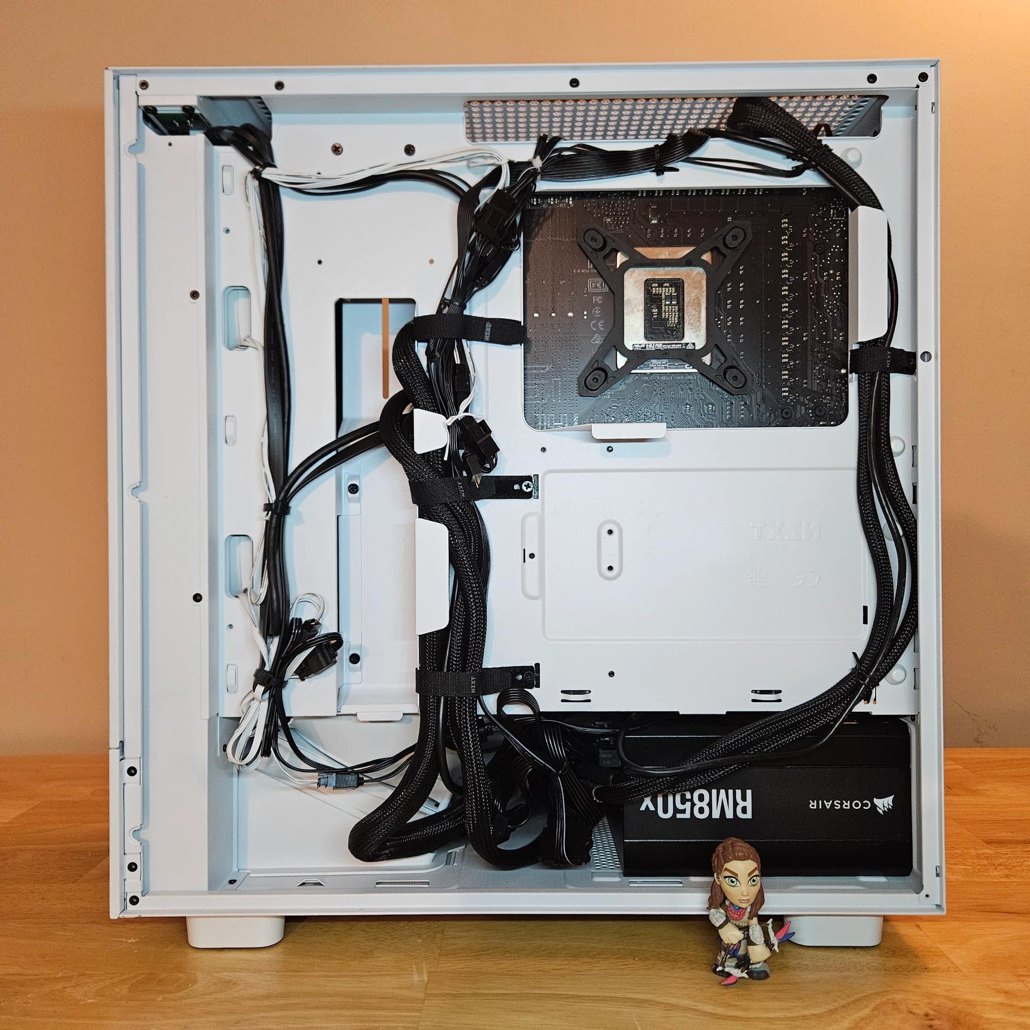 1440/4K Black/White PC 12600K | 7900XT | 2TB NVME | 32 GB 6000MTz | 280 AIO | Windows 11 (Activated)