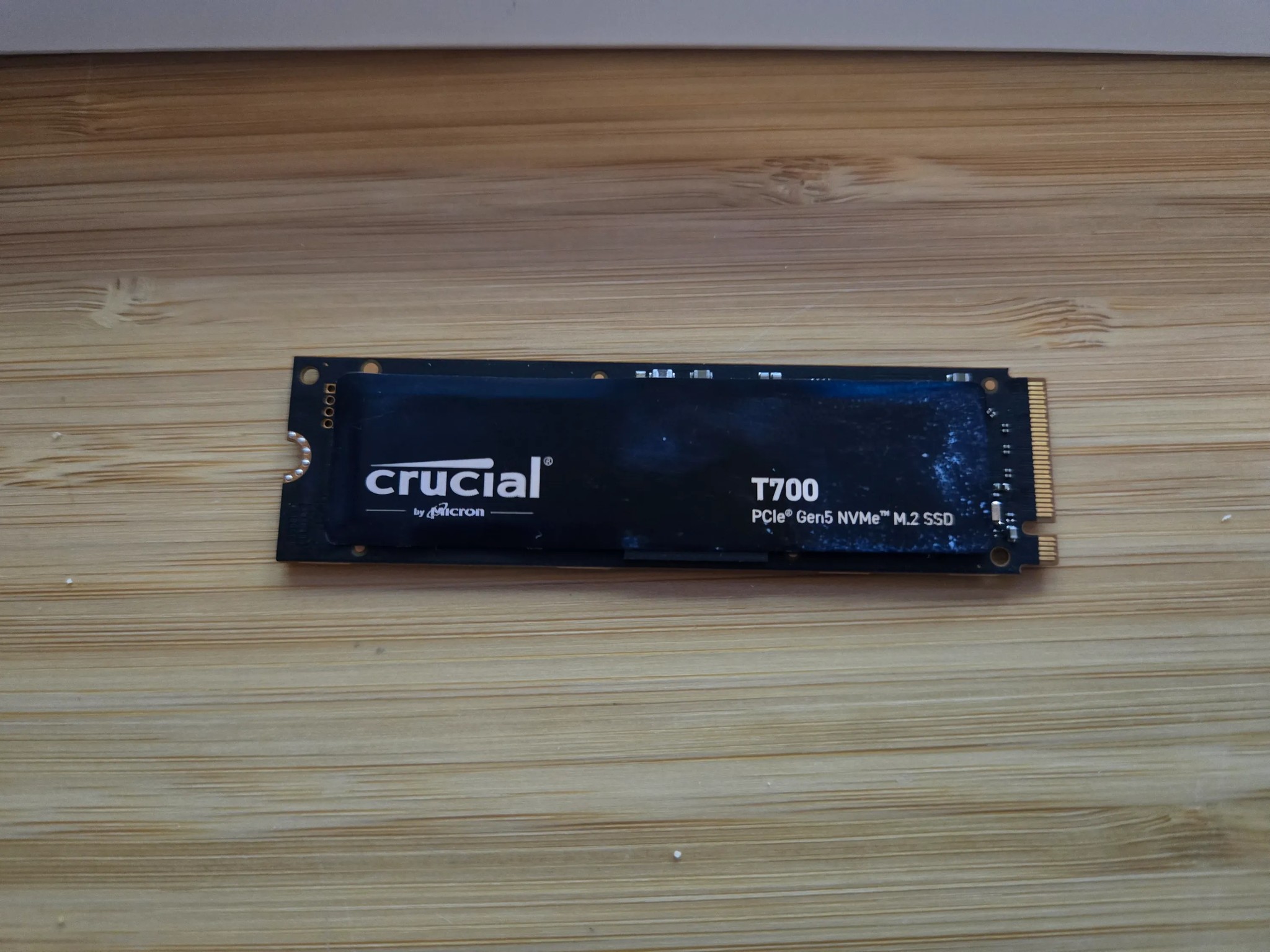 2TB Gen5 NVMe Crucial T700 M.2 SSD - Up to 12,400 MB/s