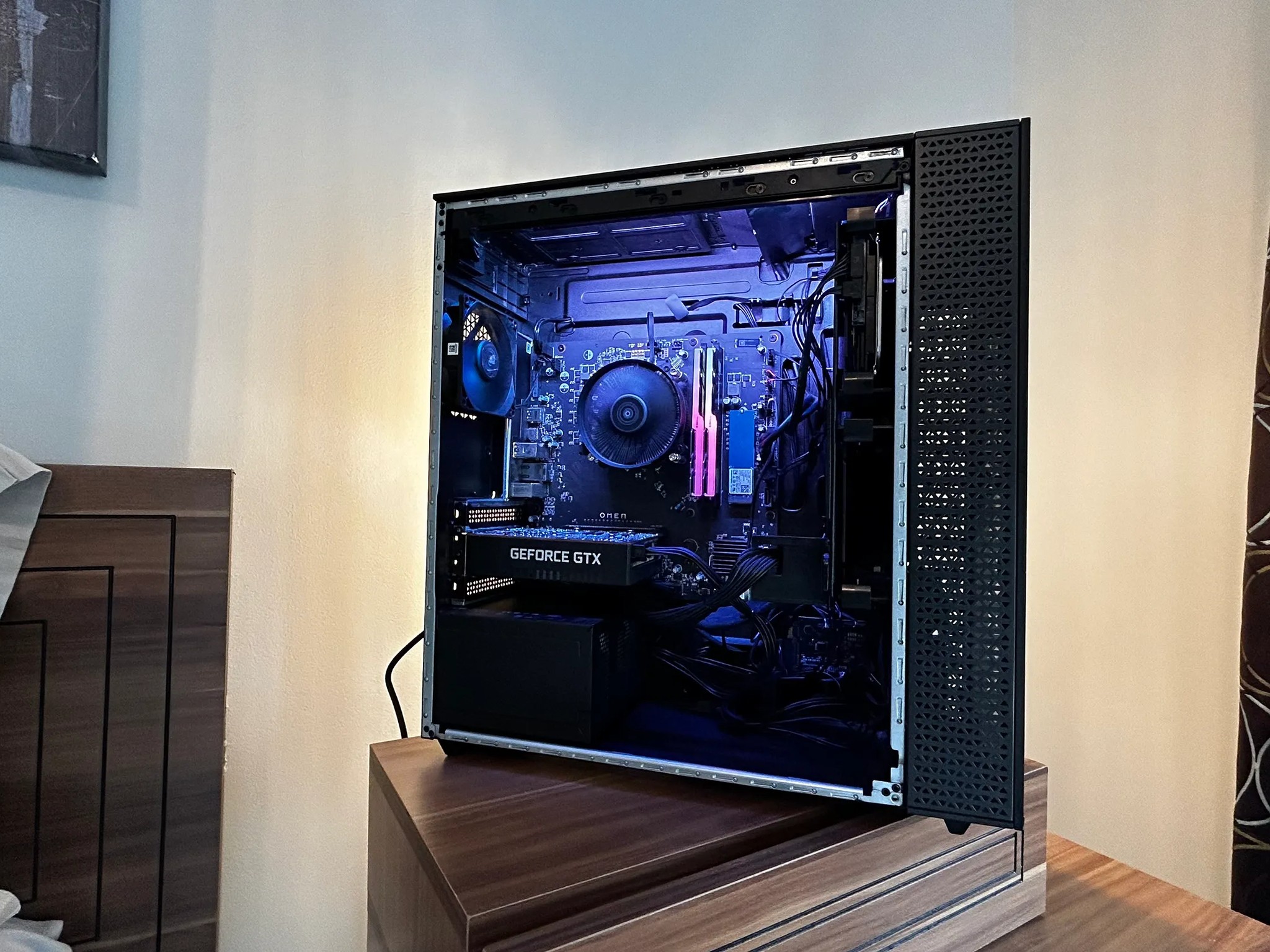 GTX 1660 SUPER || RYZEN 5 3600 || 16GB DDR4 RAM || 256GB M.2 NVMe SSD & 1TB HDD || WI-FI & BLUETOOTH