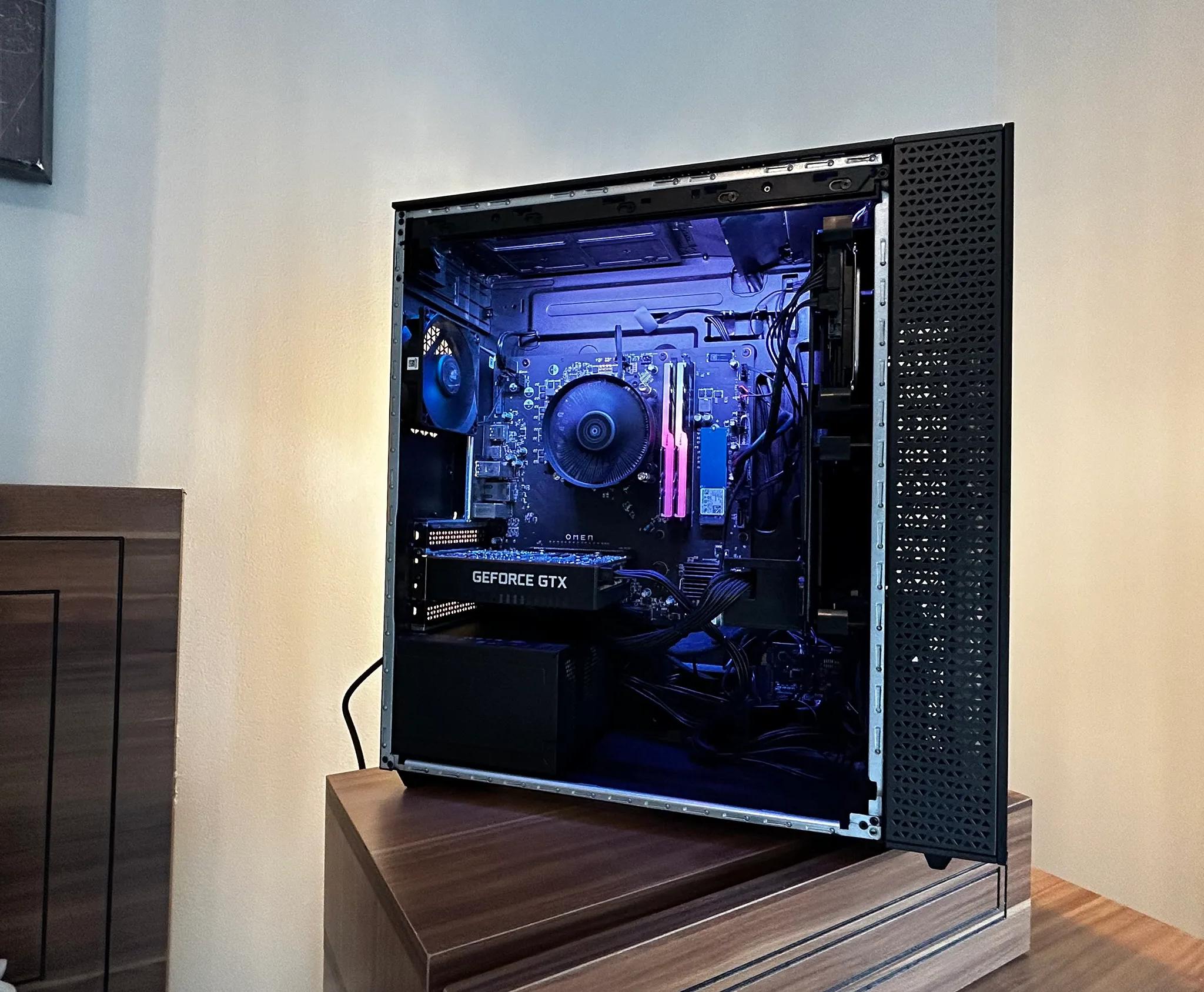 GTX 1660 SUPER || RYZEN 5 3600 || 16GB DDR4 RAM || 256GB M.2 NVMe SSD & 1TB HDD || WI-FI & BLUETOOTH