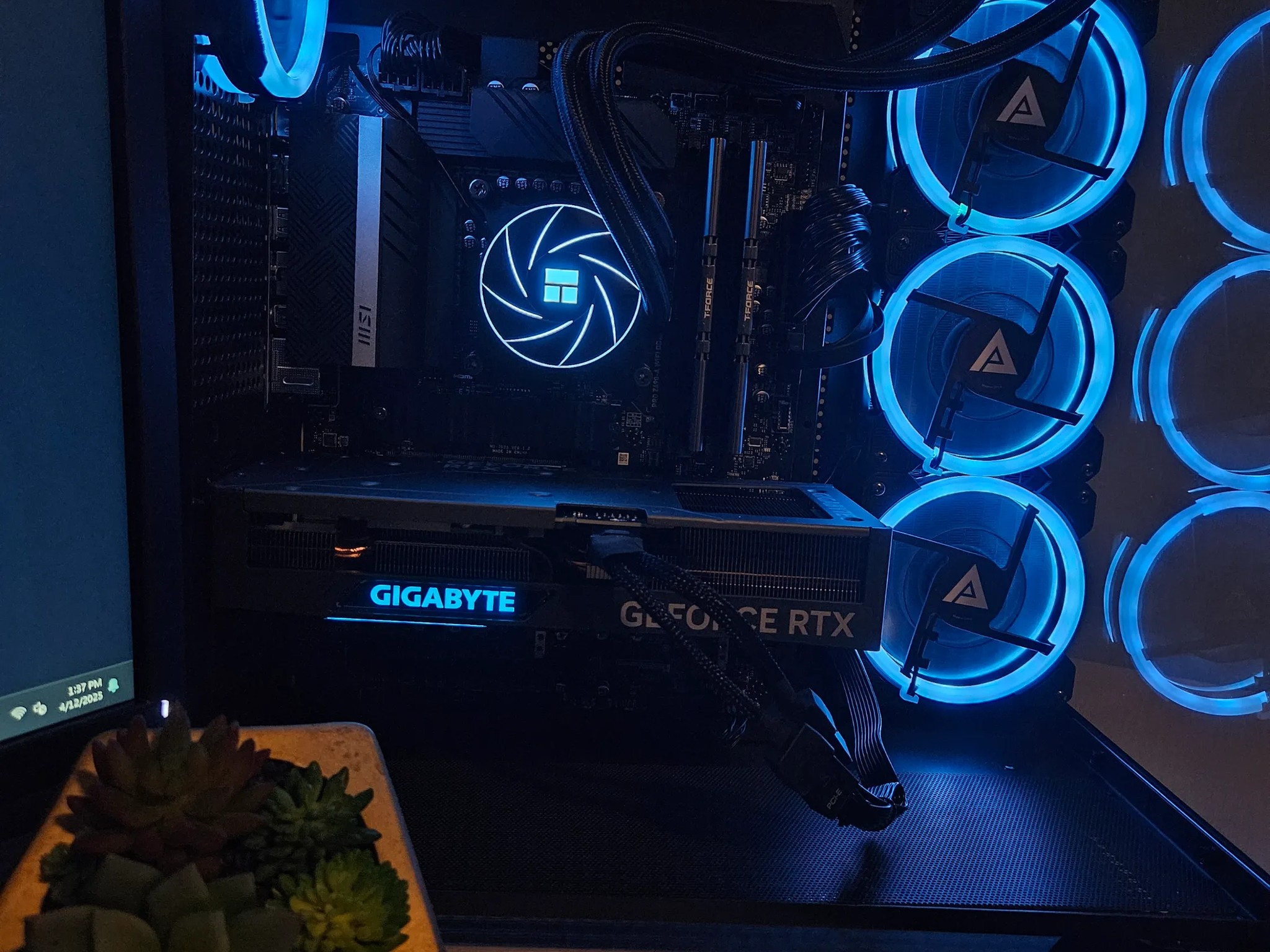 Frostbyte - 4070 Super - I7 12th Gen