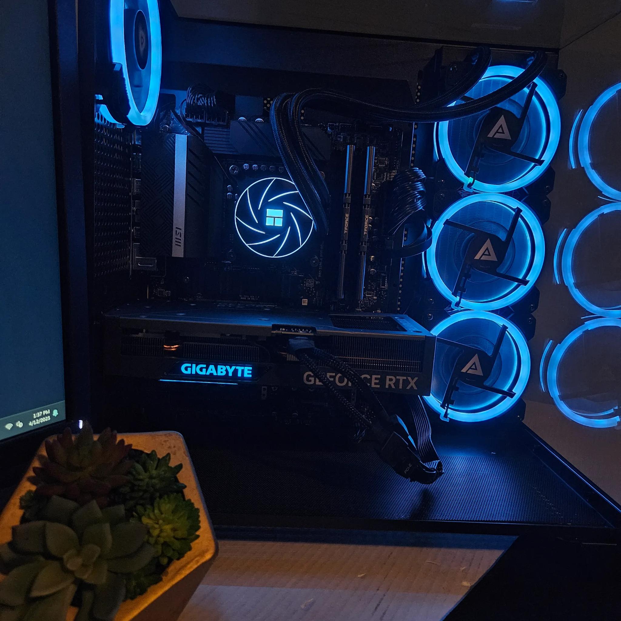 Frostbyte - 4070 Super - I7 12th Gen