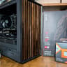 🪵 MODERN WOODEN STEALTH: RYZEN 5 7600X3D + 32GB DDR5 6000MT CL36 + RX 9060 XT 16GB 🪵