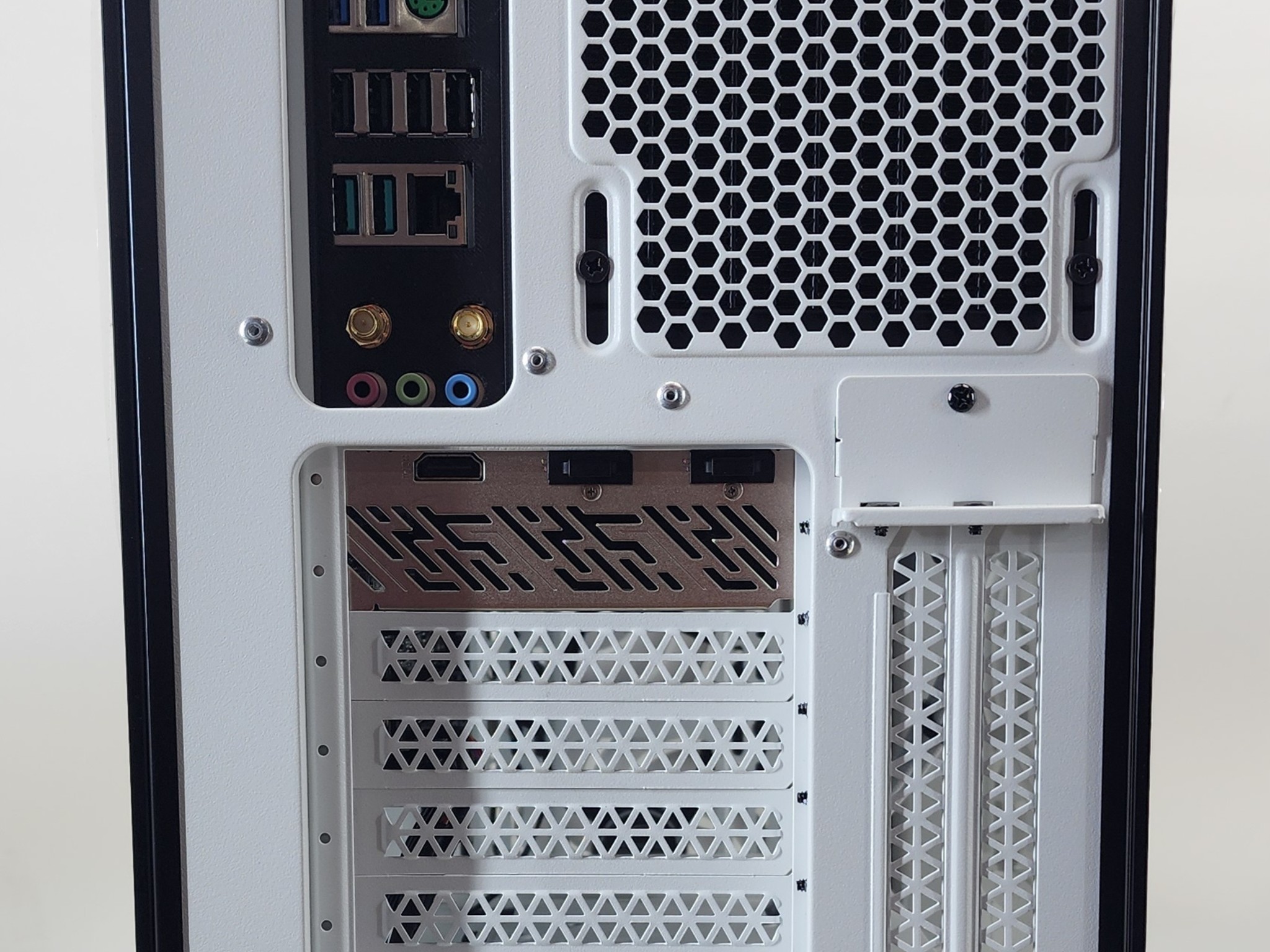 Gaming PC Ryzen 5 9600X 16GB RAM 1TB SSD RX 9060 XT 16GB Windows 11 Computer