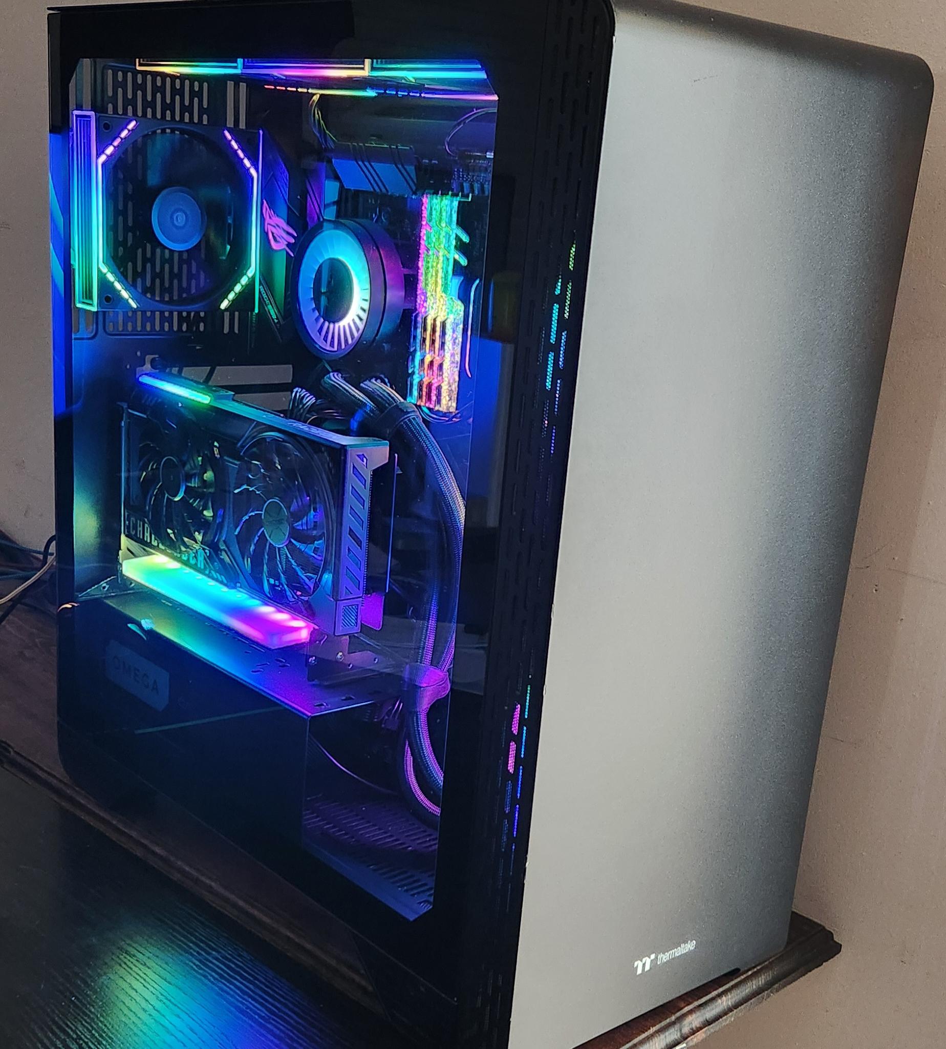 Ryzen 7 5800X - Radeon 9060 XT 16GB - 64GB G.Skill Trident Z Royal (DDR4 3600)