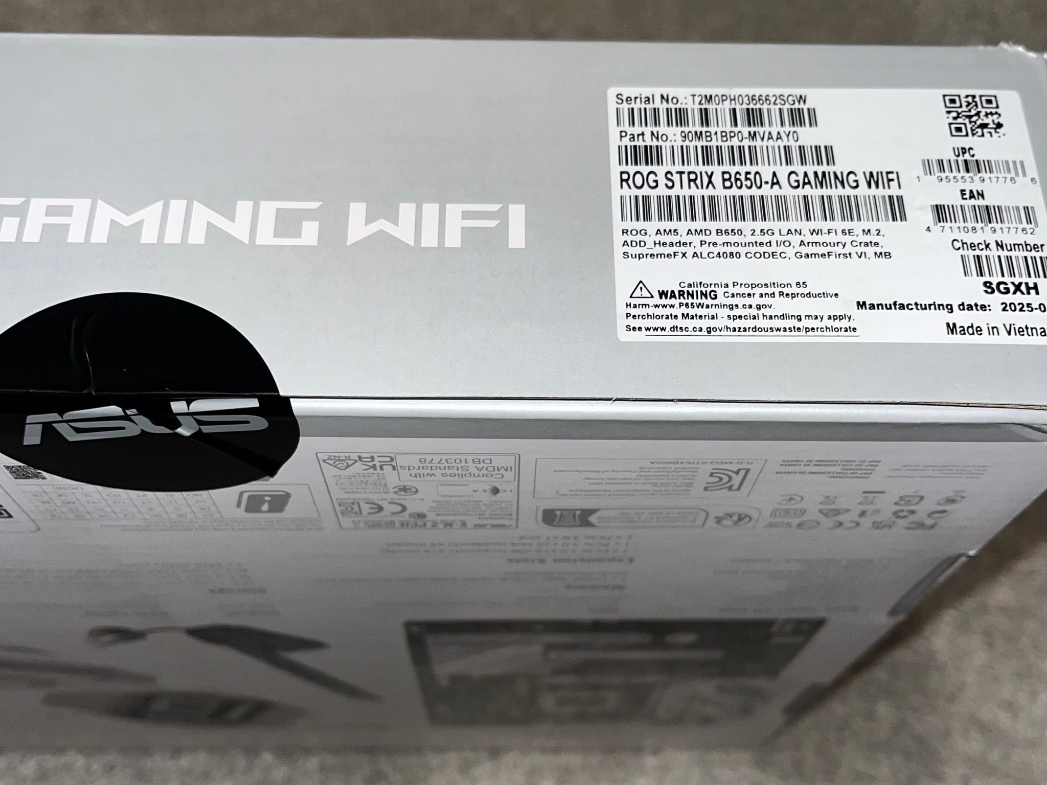 ASUS ROG STRIX B650-A GAMING WIFI (Socket AM5) AMD B650 ATX DDR5 Wi-Fi 6E AURA