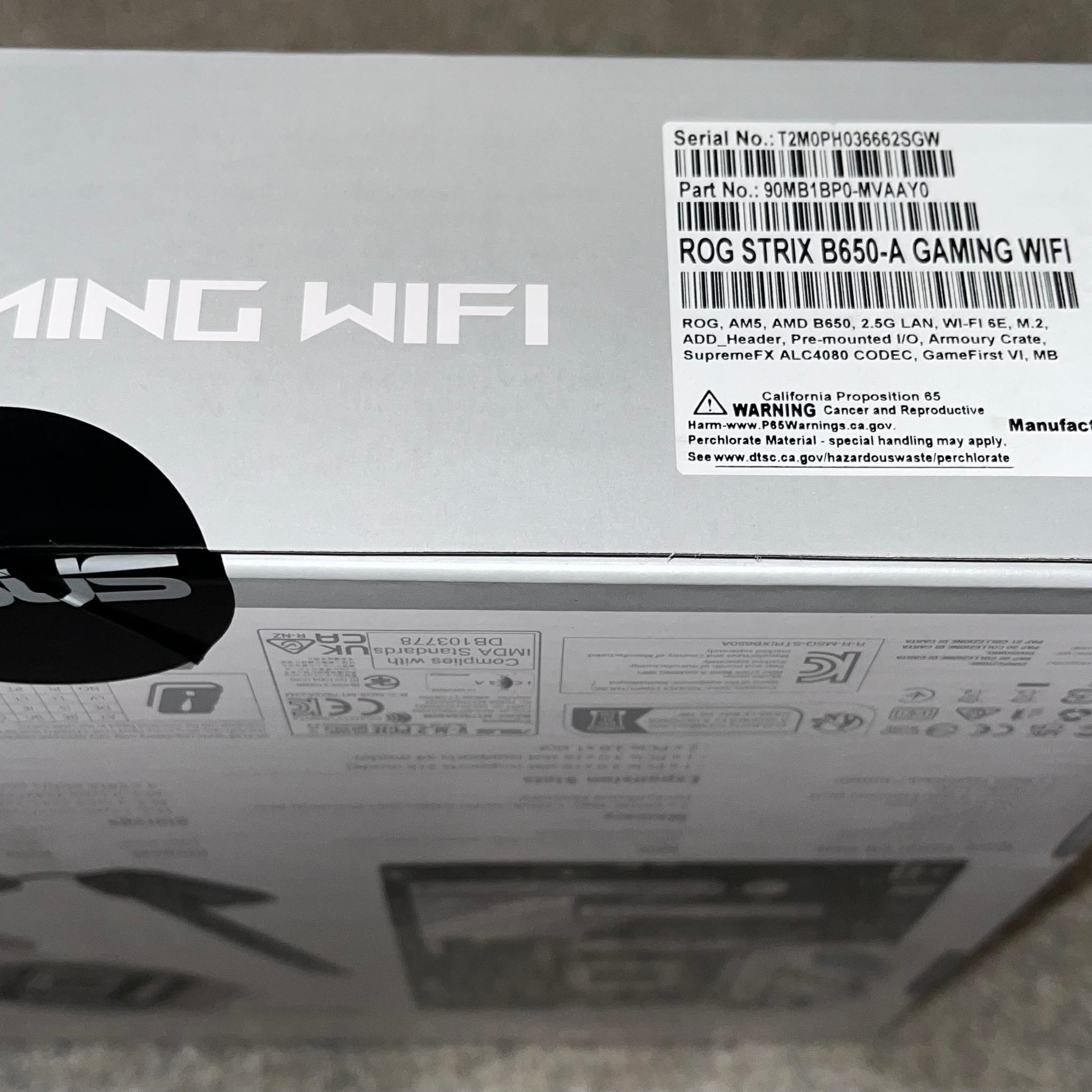 ASUS ROG STRIX B650-A GAMING WIFI (Socket AM5) AMD B650 ATX DDR5 Wi-Fi 6E AURA