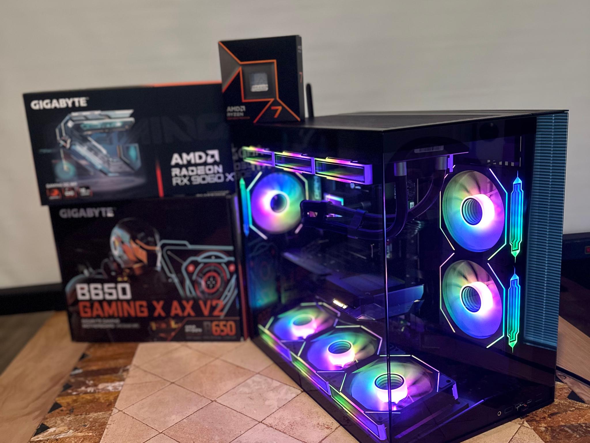 Ryzen 7 9700X / RX 9060XT 16GB - Lian Li O11 Dynamic Mini Mid-Tower Black, 1TB & 500GB M.2