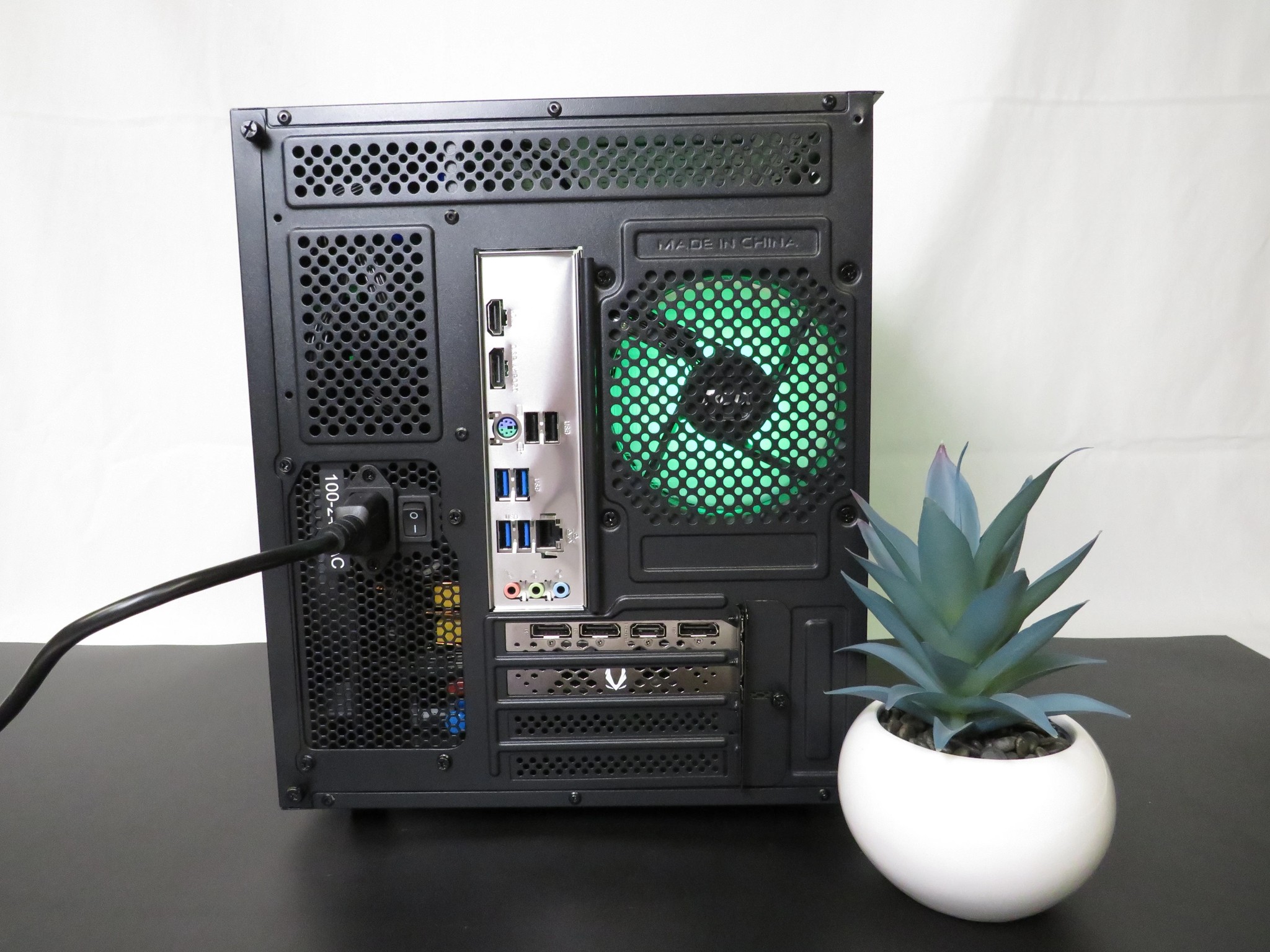 A Great Gamer: Ryzen 5 5600X + RTX 4060 + 32 GB DDR4 RAM + 1 TB SSD