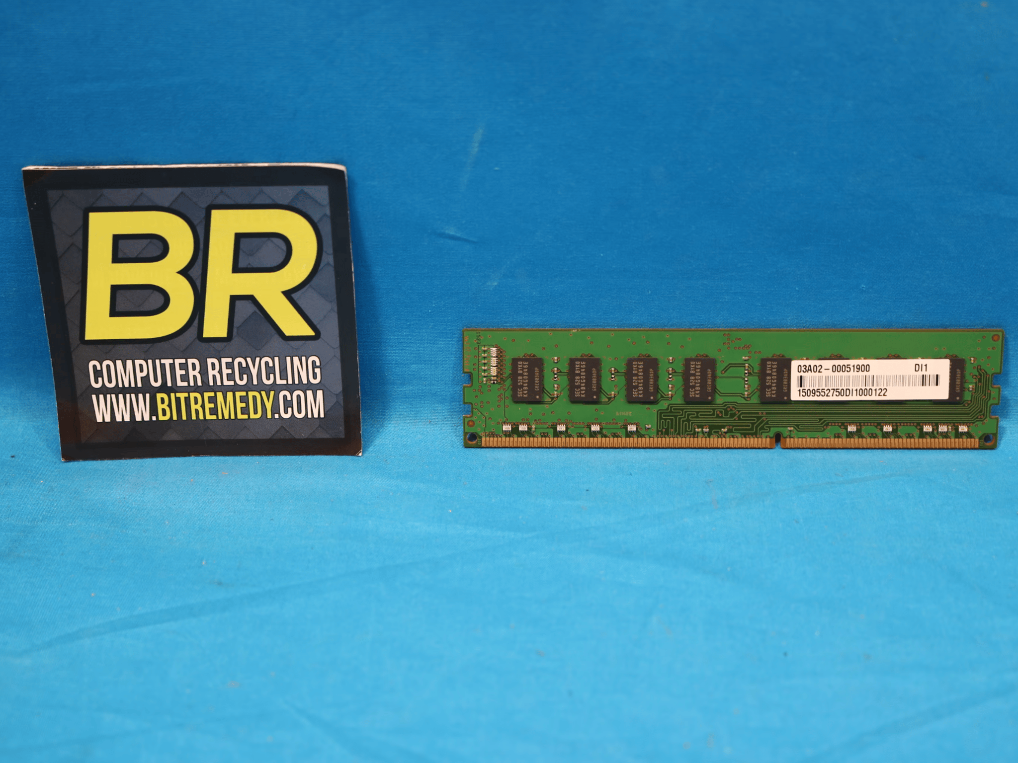 Samsung 8 GB 2Rx8 PC3L-12800U-11-13-B1 DDR3L 1600MHz Desktop UDIMM Memory M378B1G73EB0-YK0