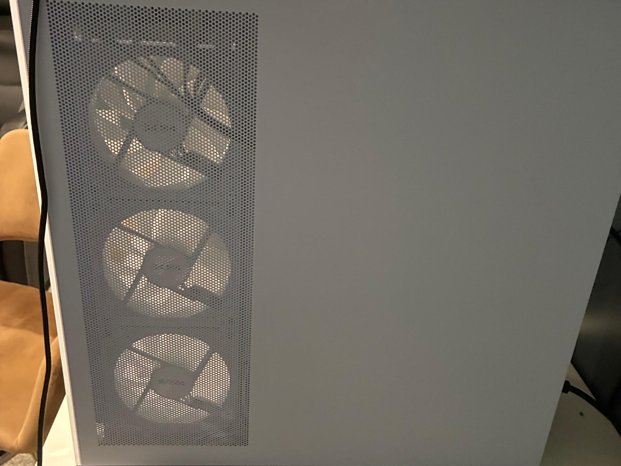Custom All White Gaming PC High End