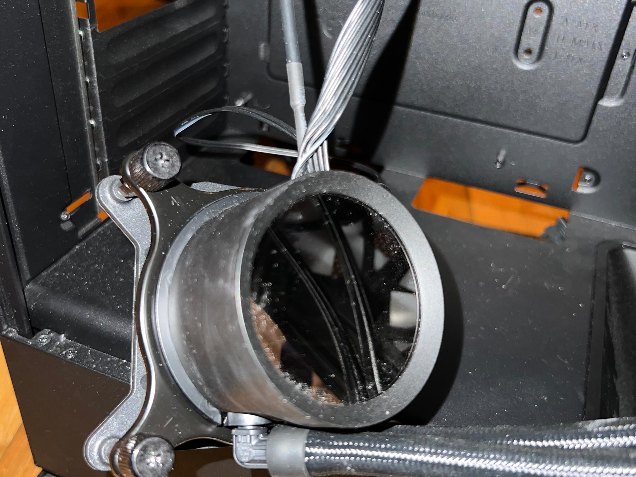 NZXT H5 Flow RGB + NZXT Kraken 240 RGB + NZXT S650 80+ Gold PSU