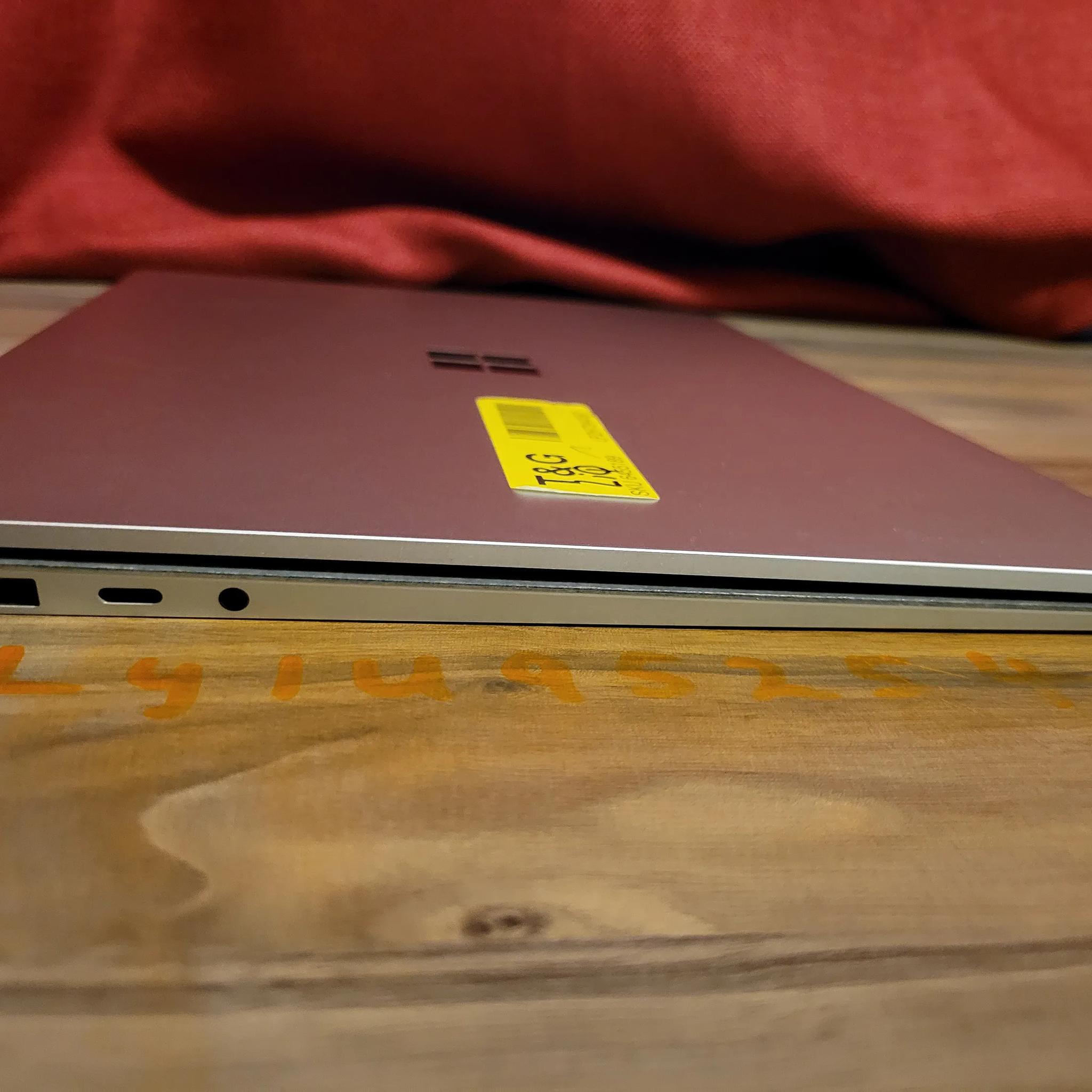 Microsoft Laptop 4 - 256gb ssd - 13.5" Touchscreen - Ryzen 5
