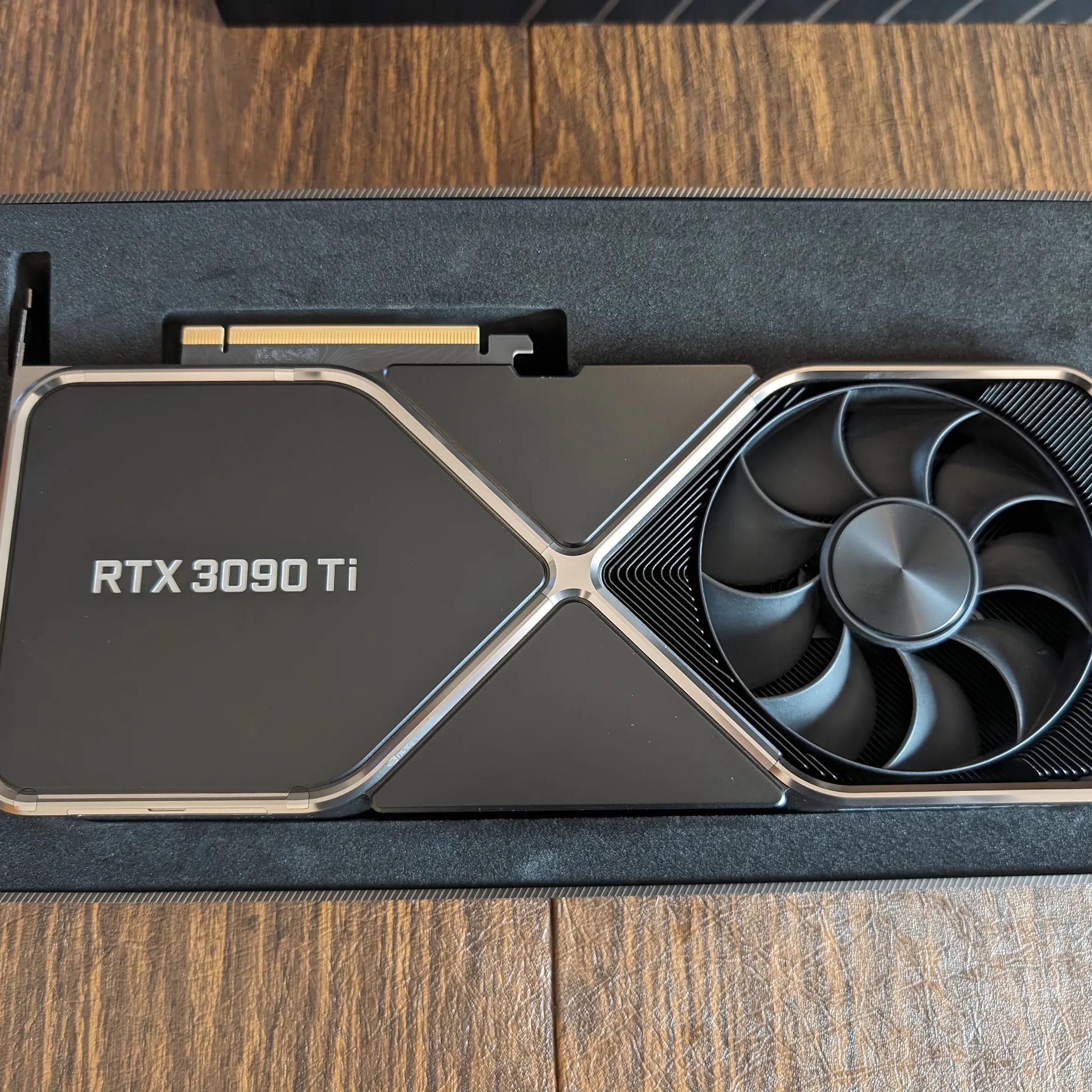 Nvidia RTX 3090 Ti Founder's Edition