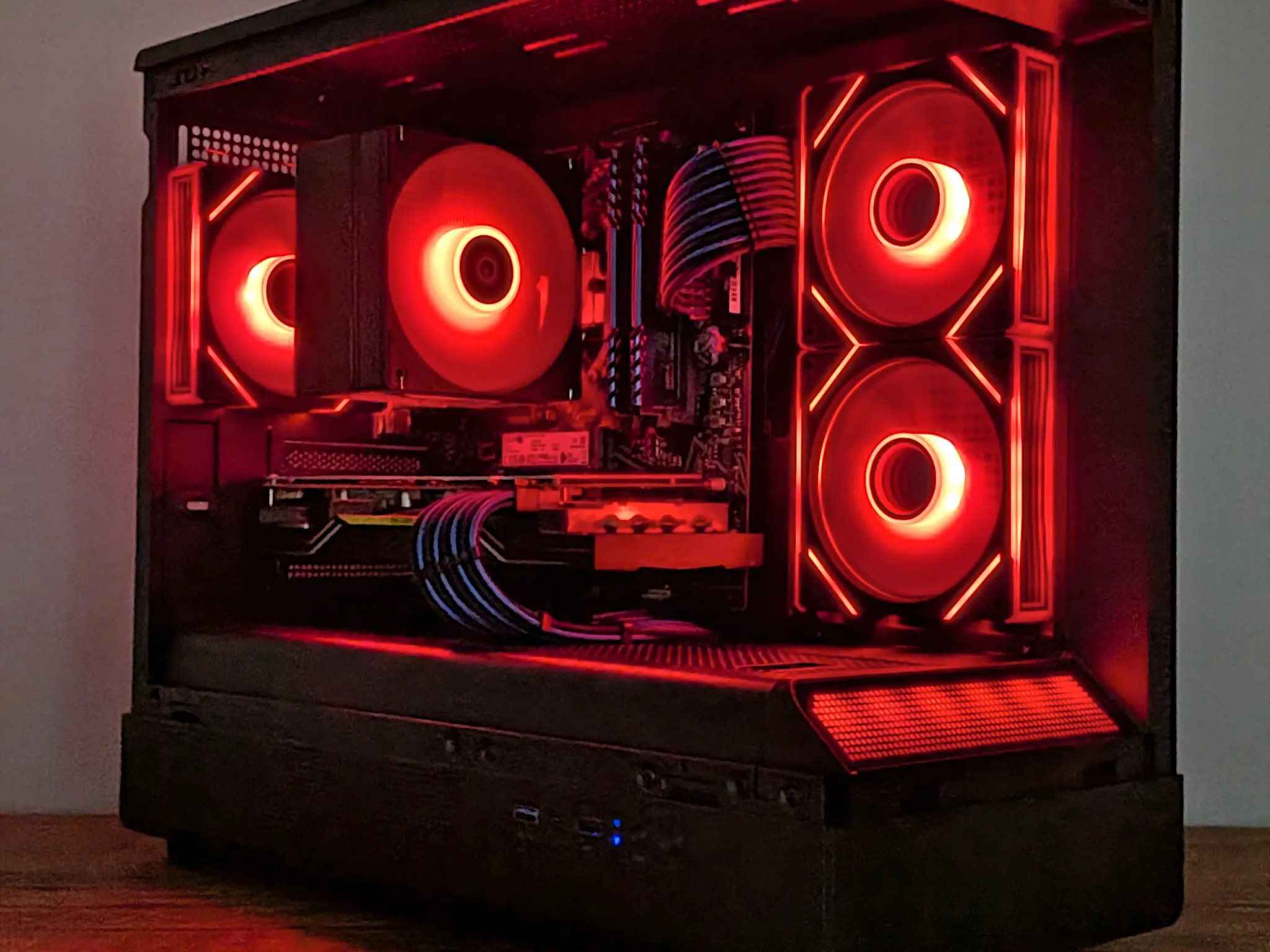 🟦"Bioluminescence"🟦 1080p Gaming PC | 5700 XT - Ryzen 5 3600 - 16GB RAM - 1TB NVME | WiFi & Win 11