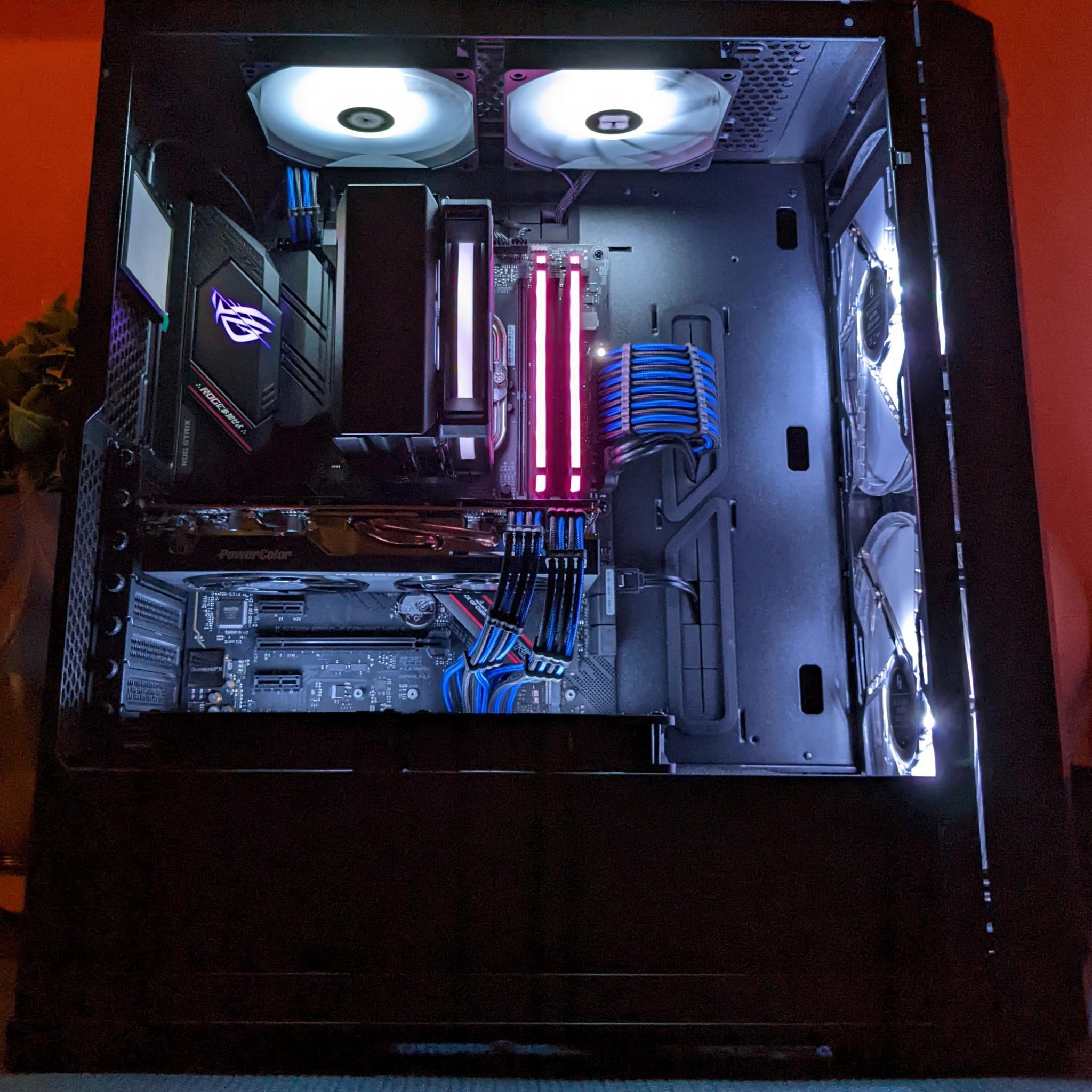 🔵🥷Blue/ShiNobi | RX6700XT 12GB| Ryzen 5 @4.2GHz|16GB Vengeace DDR4 (ARGB)| 1TB NVMe SSD| Windows 11