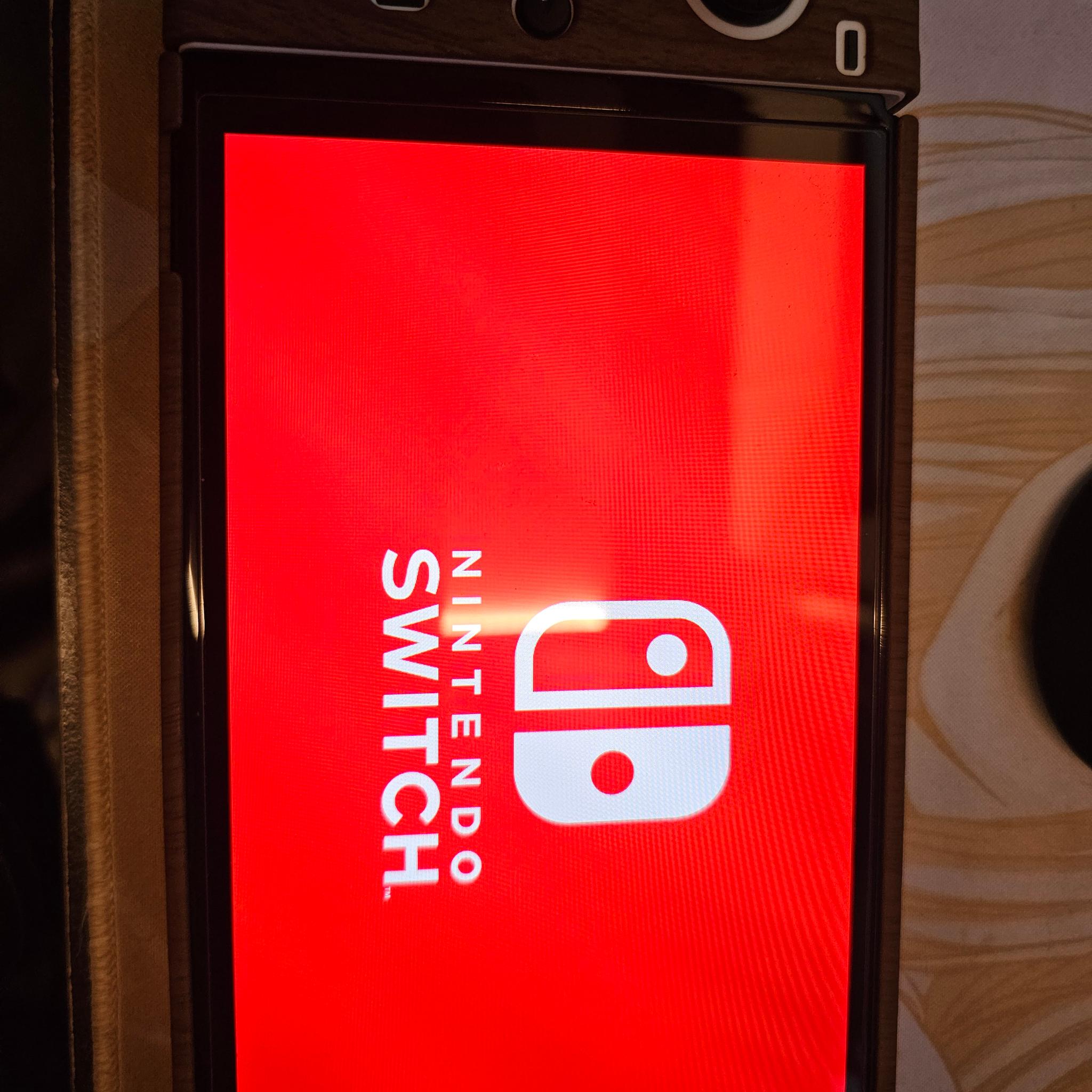 Used switch oled in good working condition