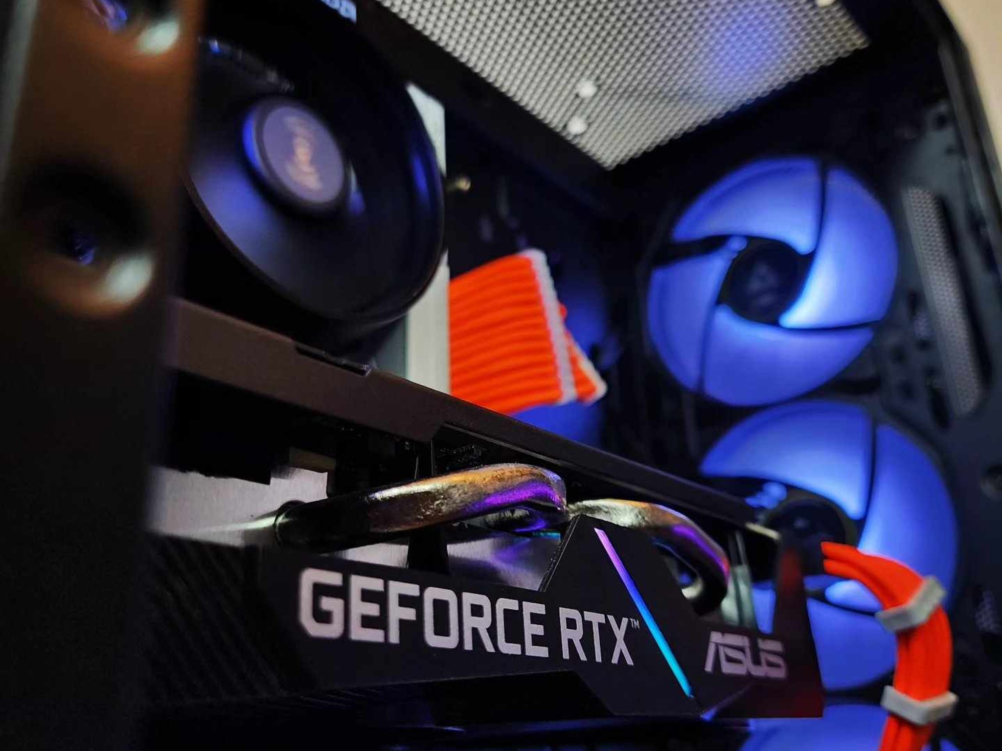 🧡🤍 RTX 2060 // Ryzen 5 1600AF // 16GB 3200MHz // 1TB NVMe Gen 3
