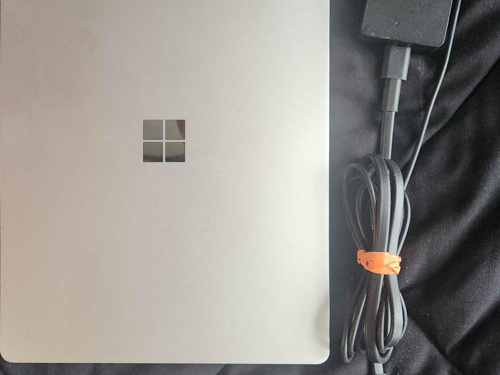 Microsoft Surface Laptop