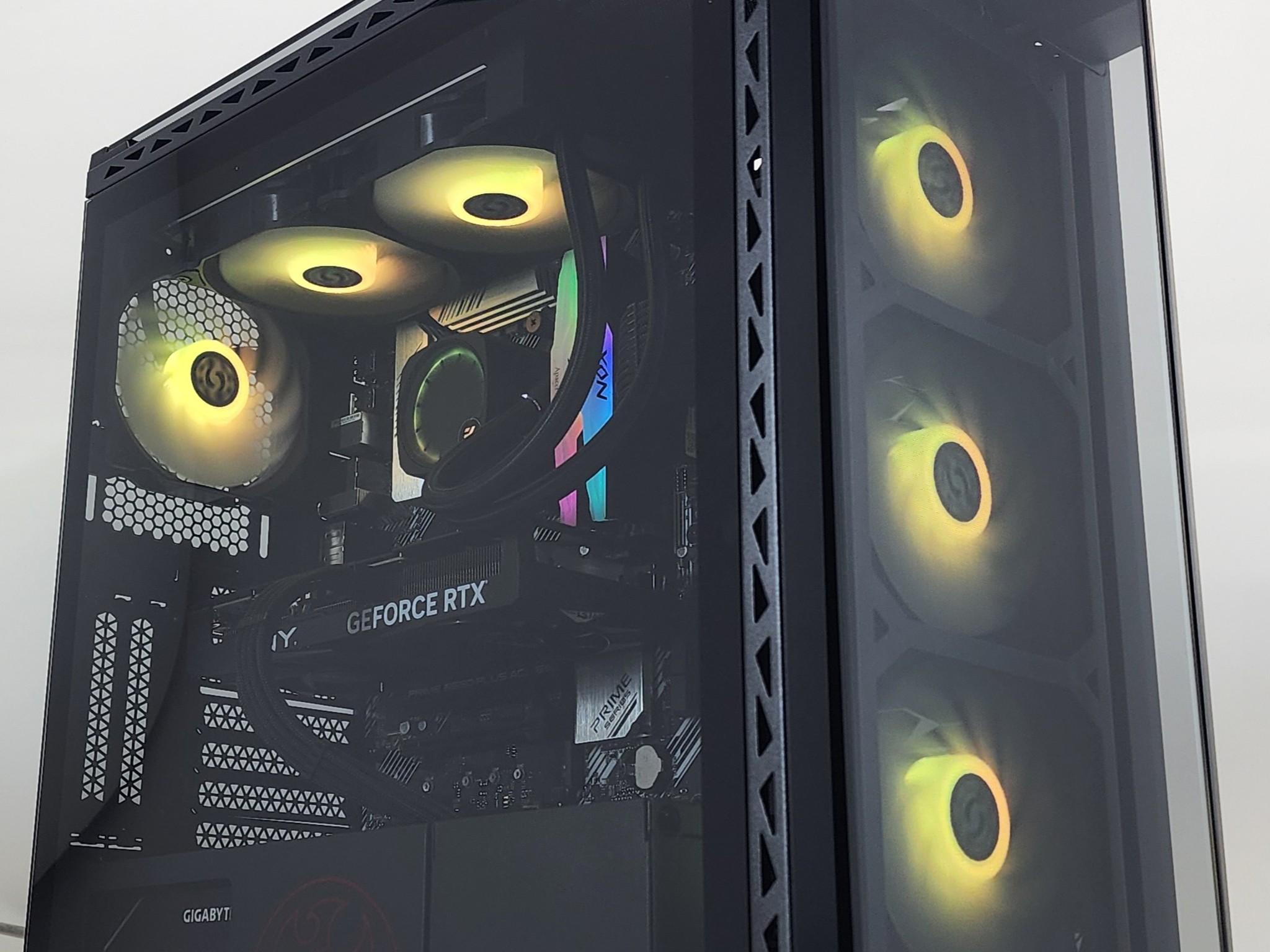 Gaming PC Ryzen 7 5700X 16GB RAM 1TB SSD RTX 4060 Ti 16GB Windows 11 Computer