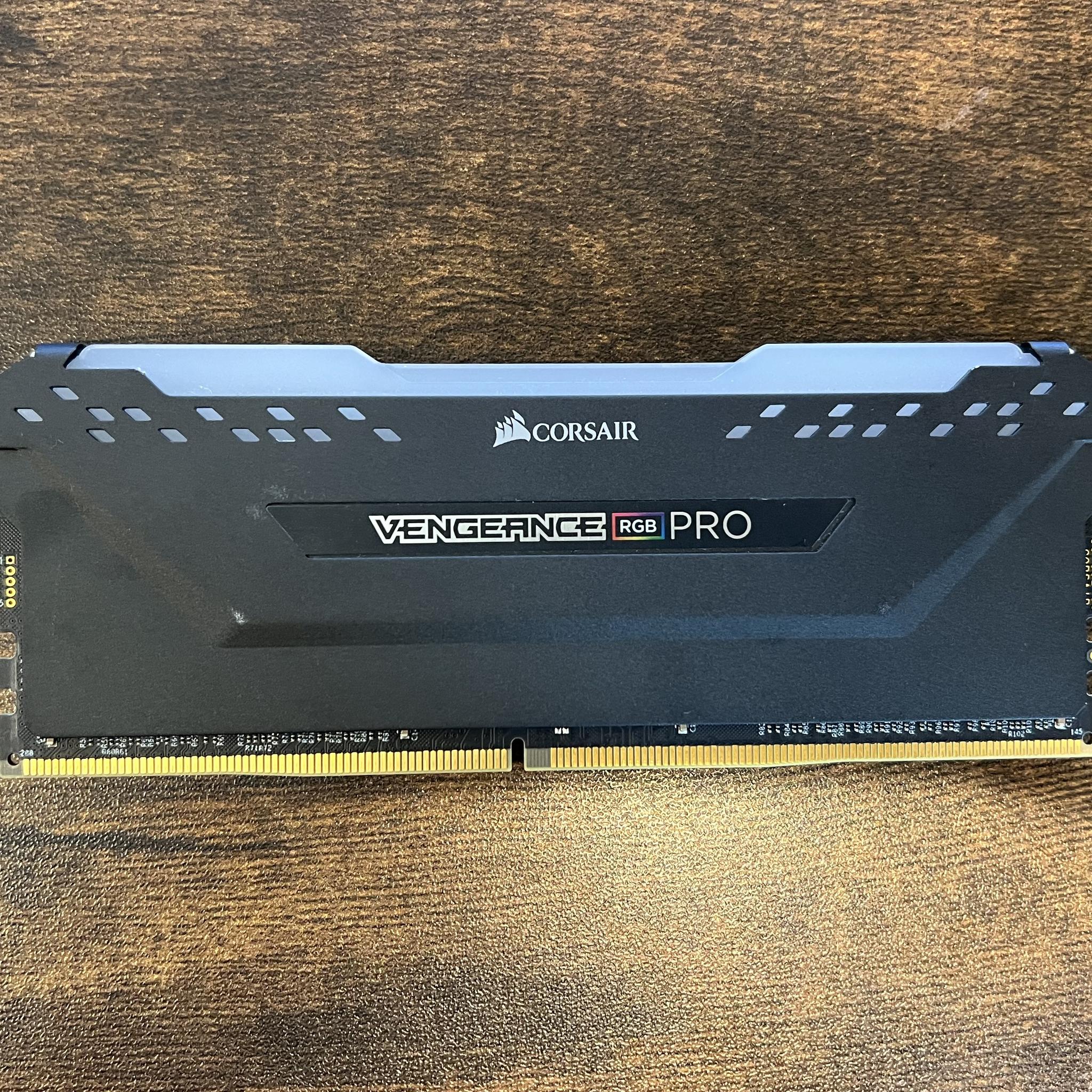 16GB Corsair Vengeance RGB PRO (1 x 16GB) DDR4 RAM 3600MHz CL16 Memory Kit — Black
