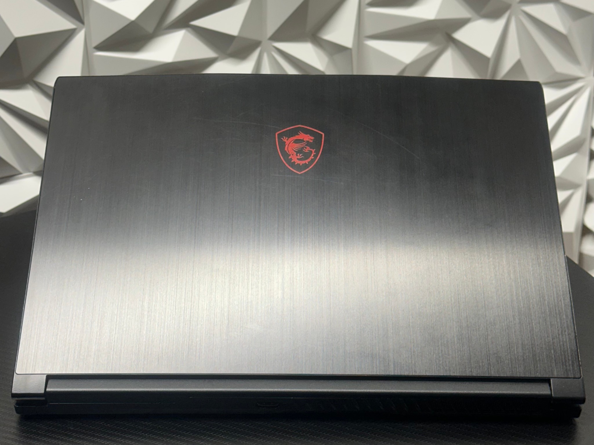 Gaming Laptop / GTX 1650 / i5-10500H / 16GB 2933MHz DDR4 / 256GB SSD Storage / 1080p gaming