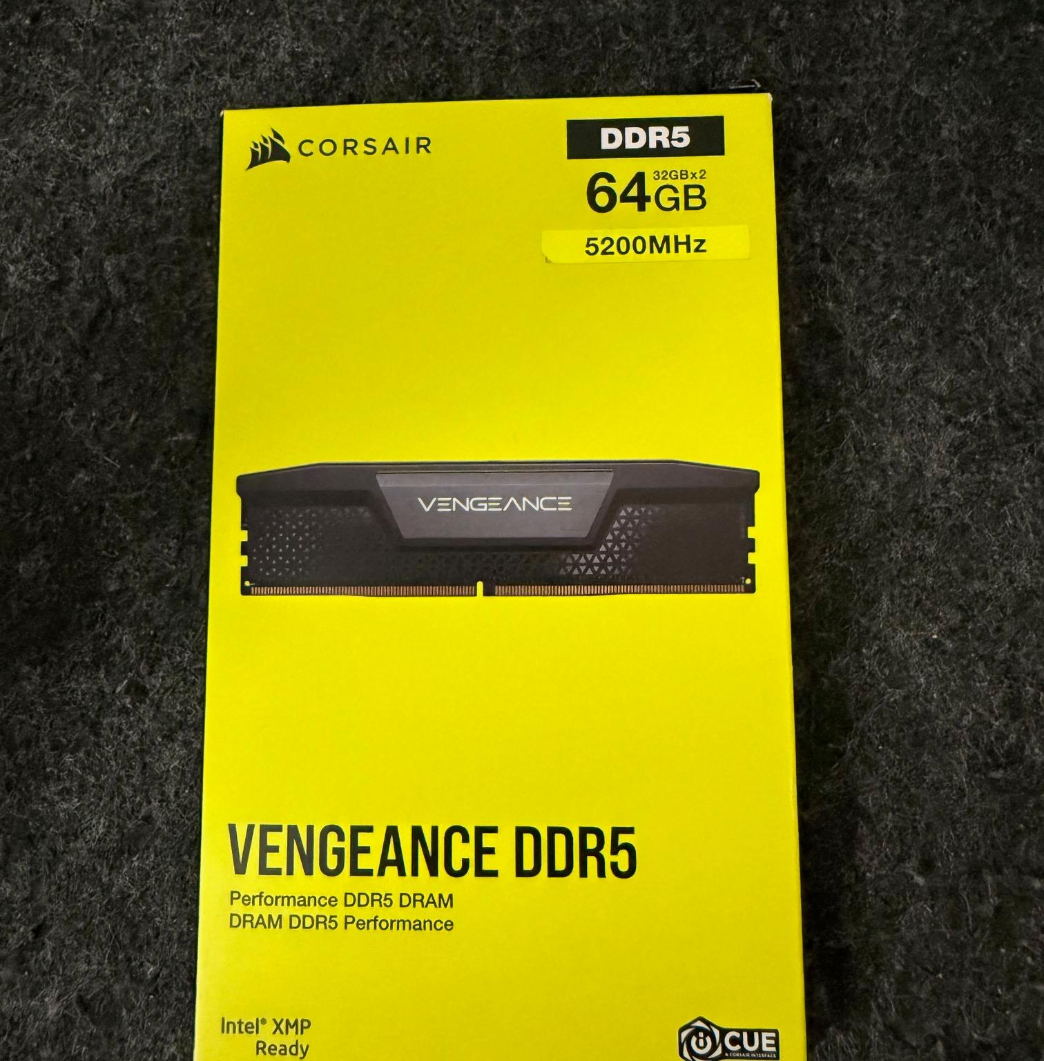 CORSAIR VENGEANCE DDR5 RAM 64GB (2x32GB) 5200MHz (CMK64GX5M2B5200C40)
